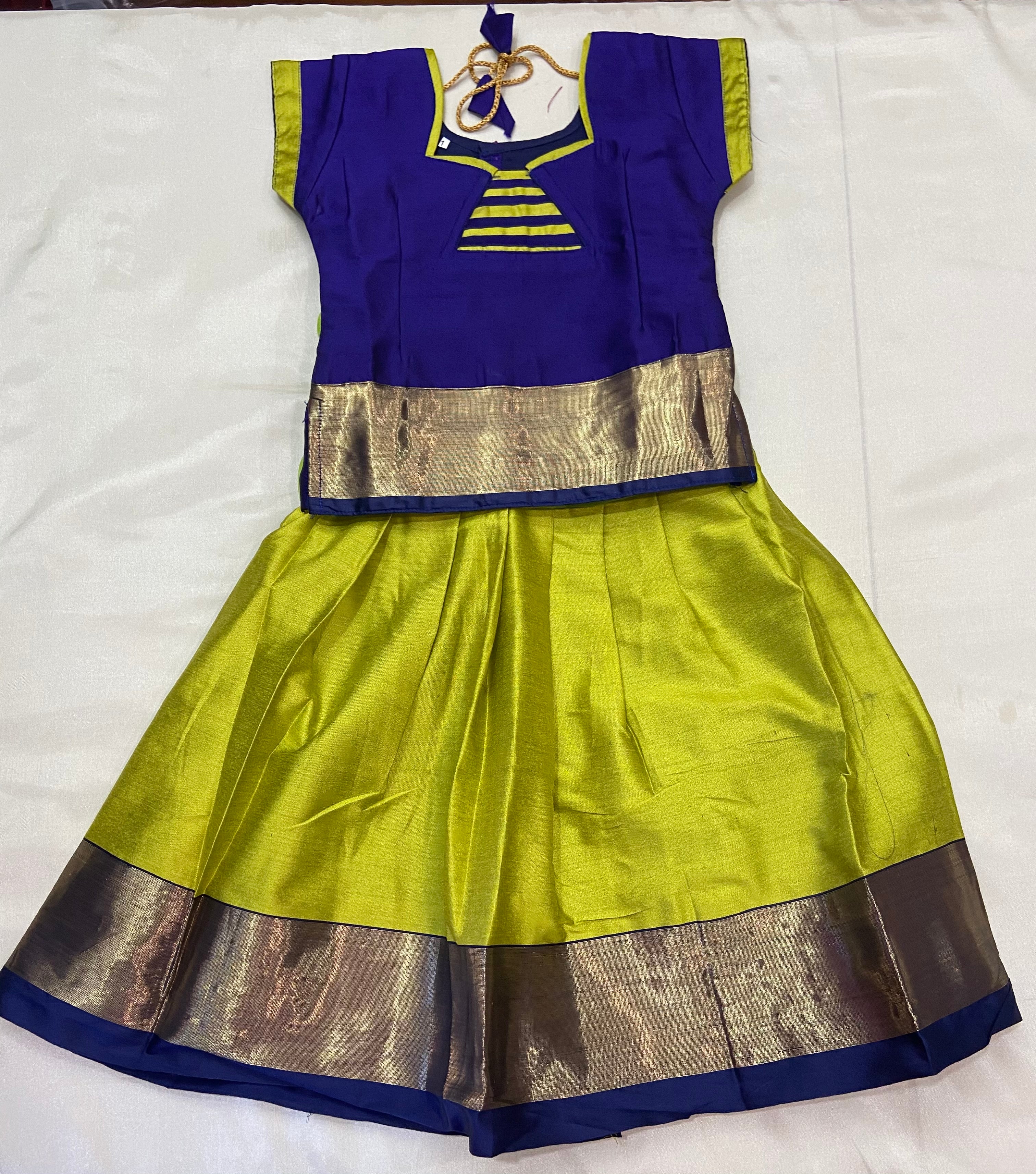 Traditional pattu pavadai