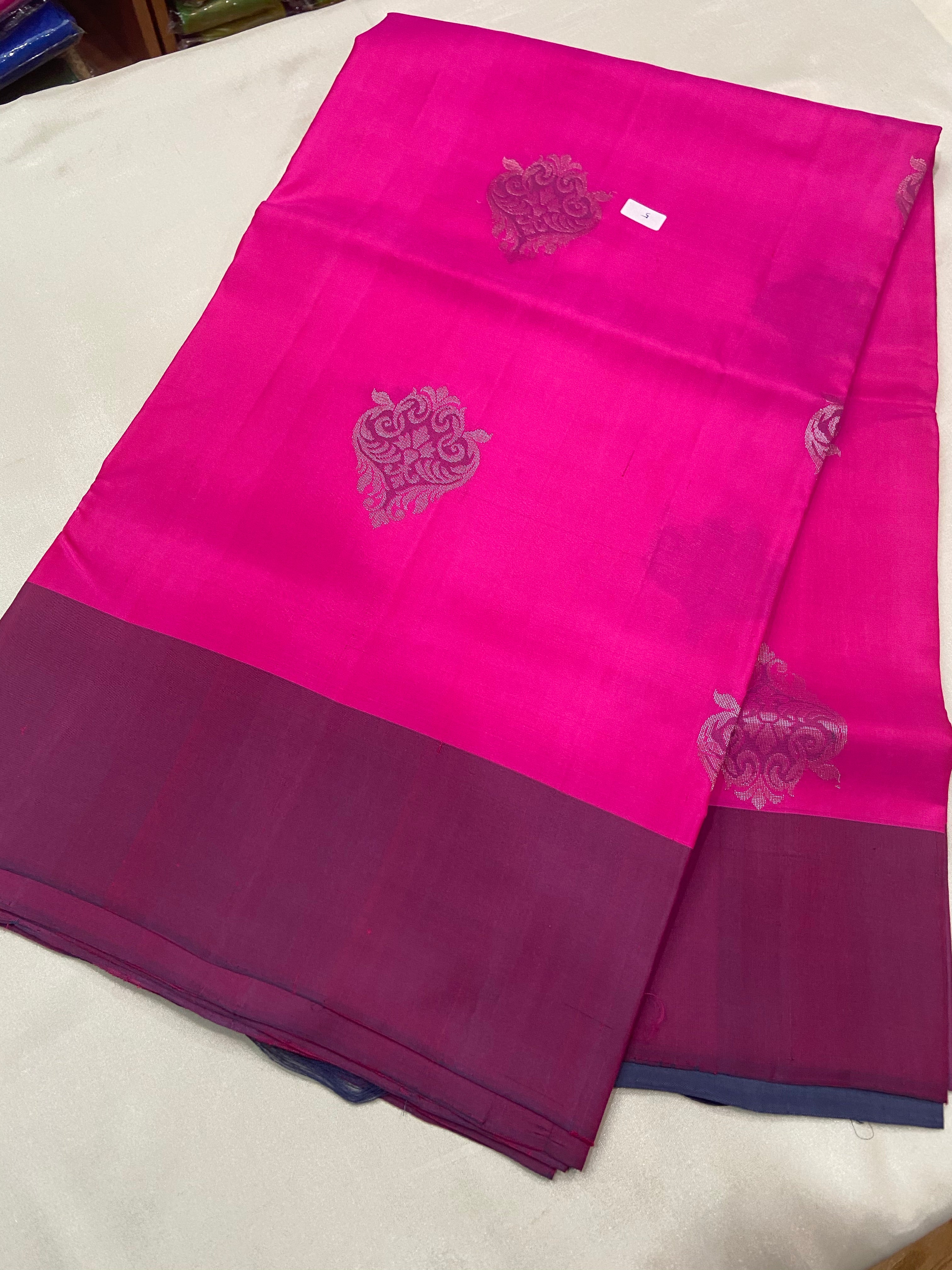 Handwoven Unique Pure Soft silk saree