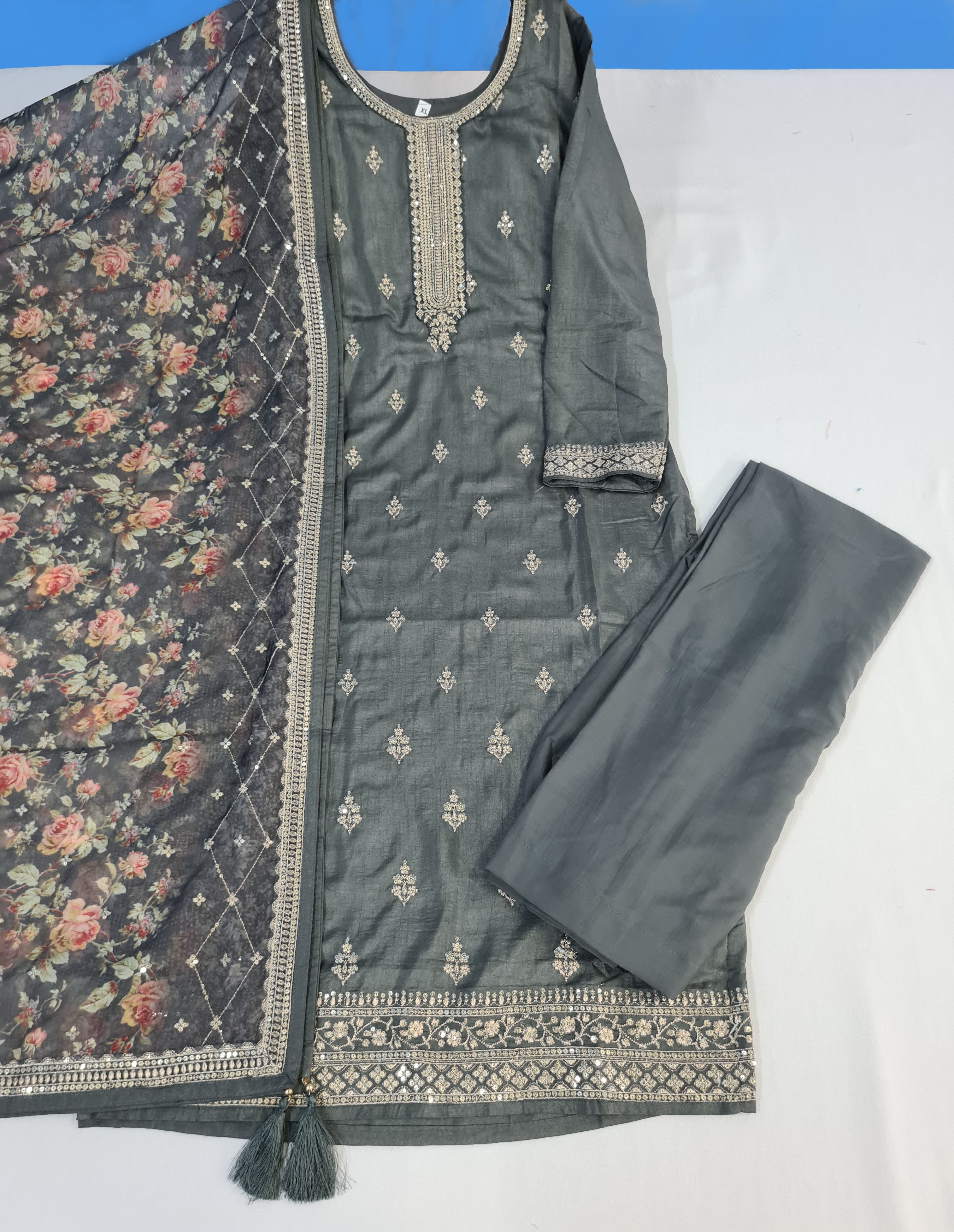 Vinay Fashion Presents Aashna Dola Silk Designer Salwar Suit