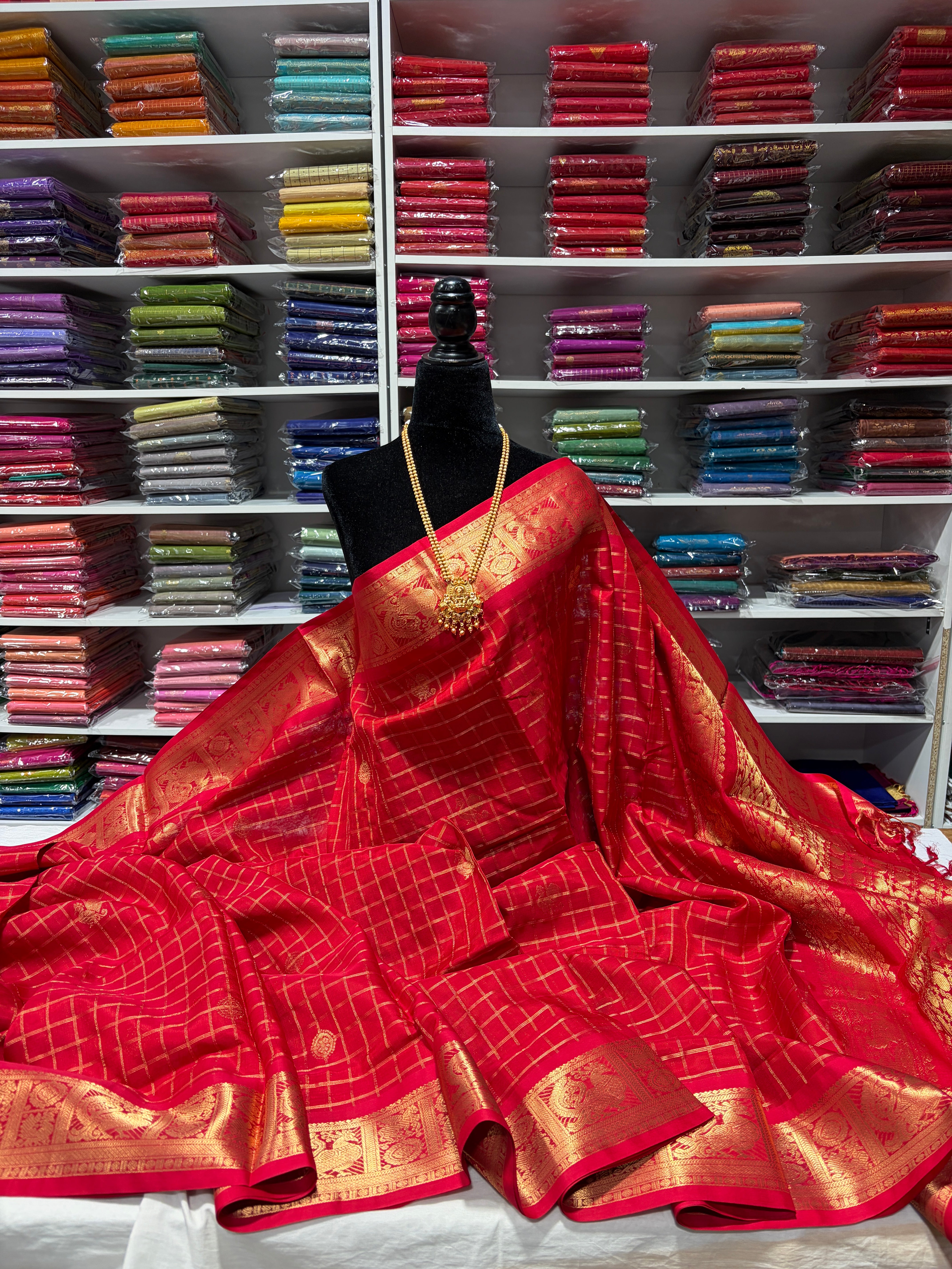 Vairaoosi  Kanchipuram Pure Silk Cotton Saree with running plain blouse & pallu