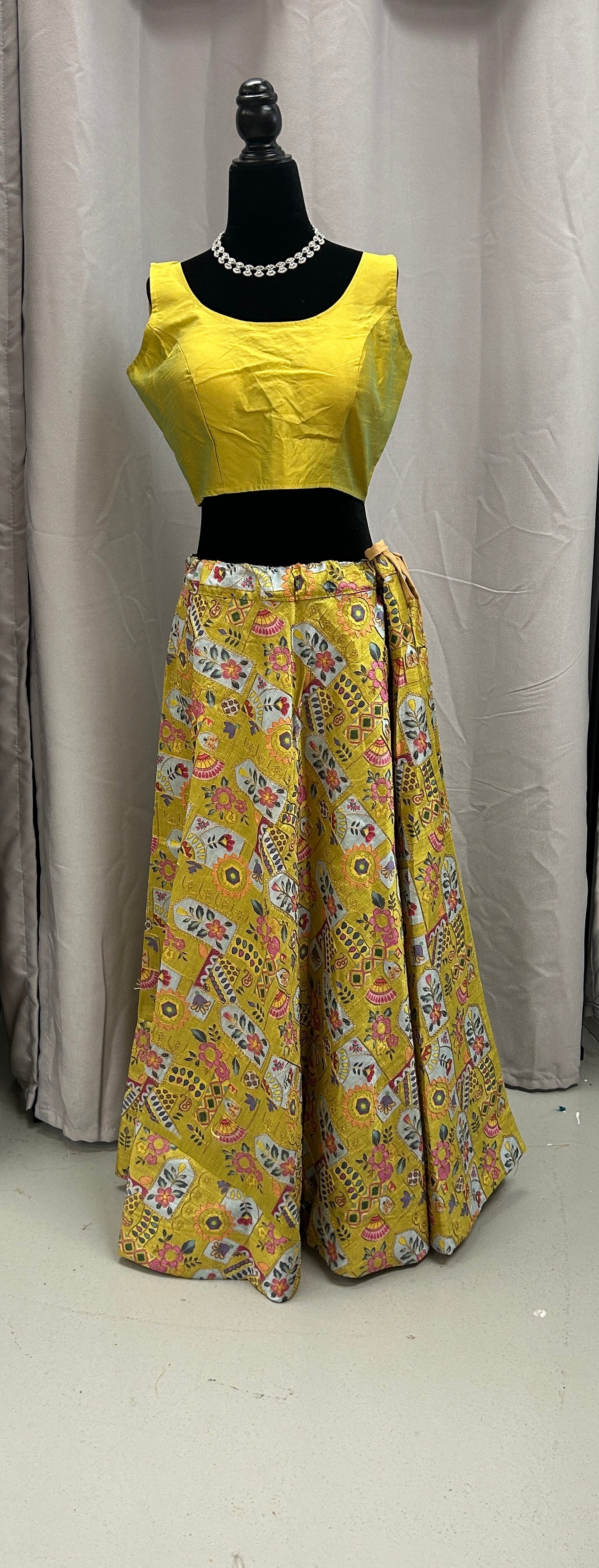 Readymade Lehenga Skirt (W38 -L40) (Skirt only )