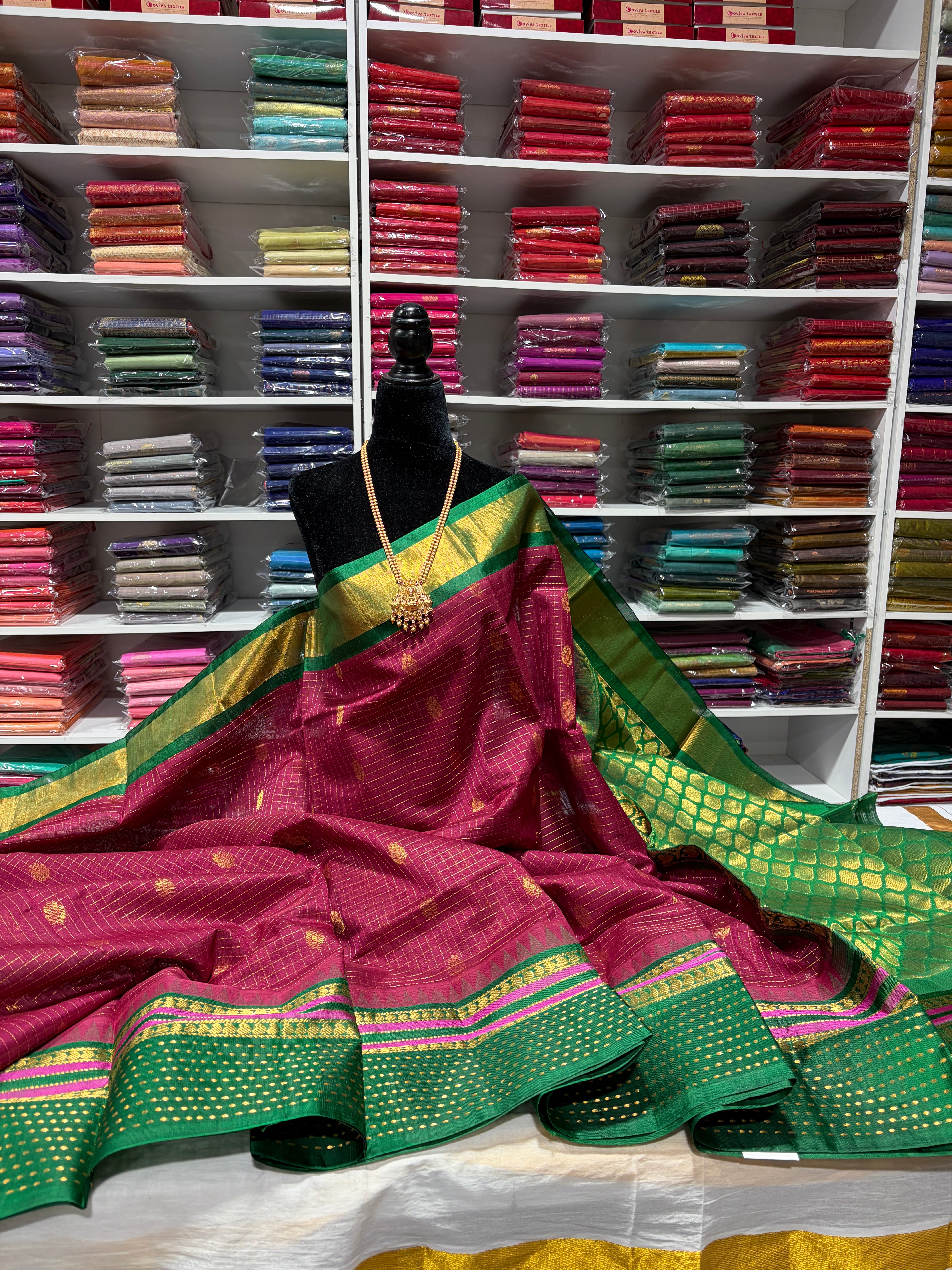 Korvai border Kanchipuram Pure Silk Cotton Saree with contrast blouse & pallu