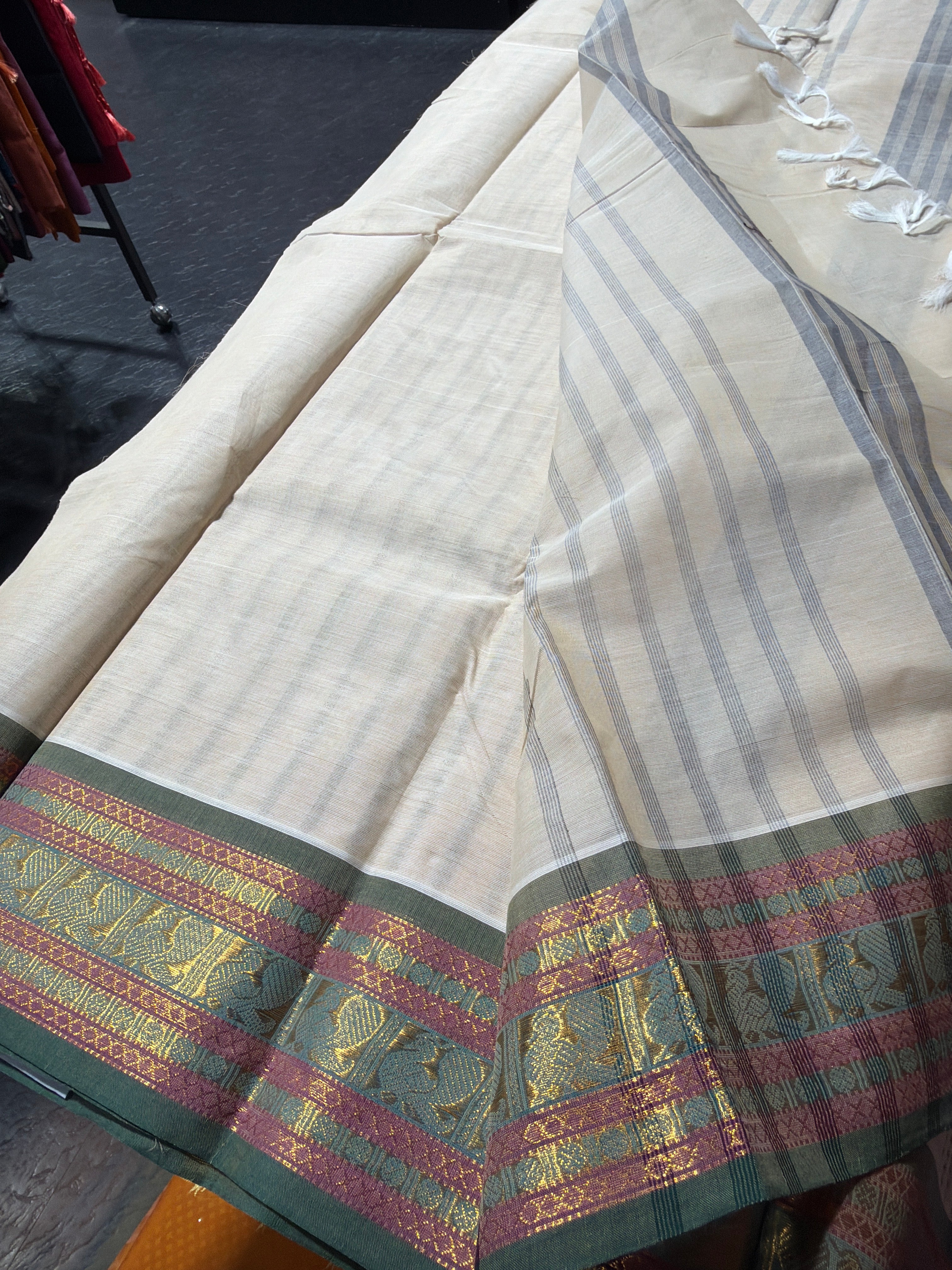 Kanchipuram pure Cotton Saree with running blouse & chit pallu