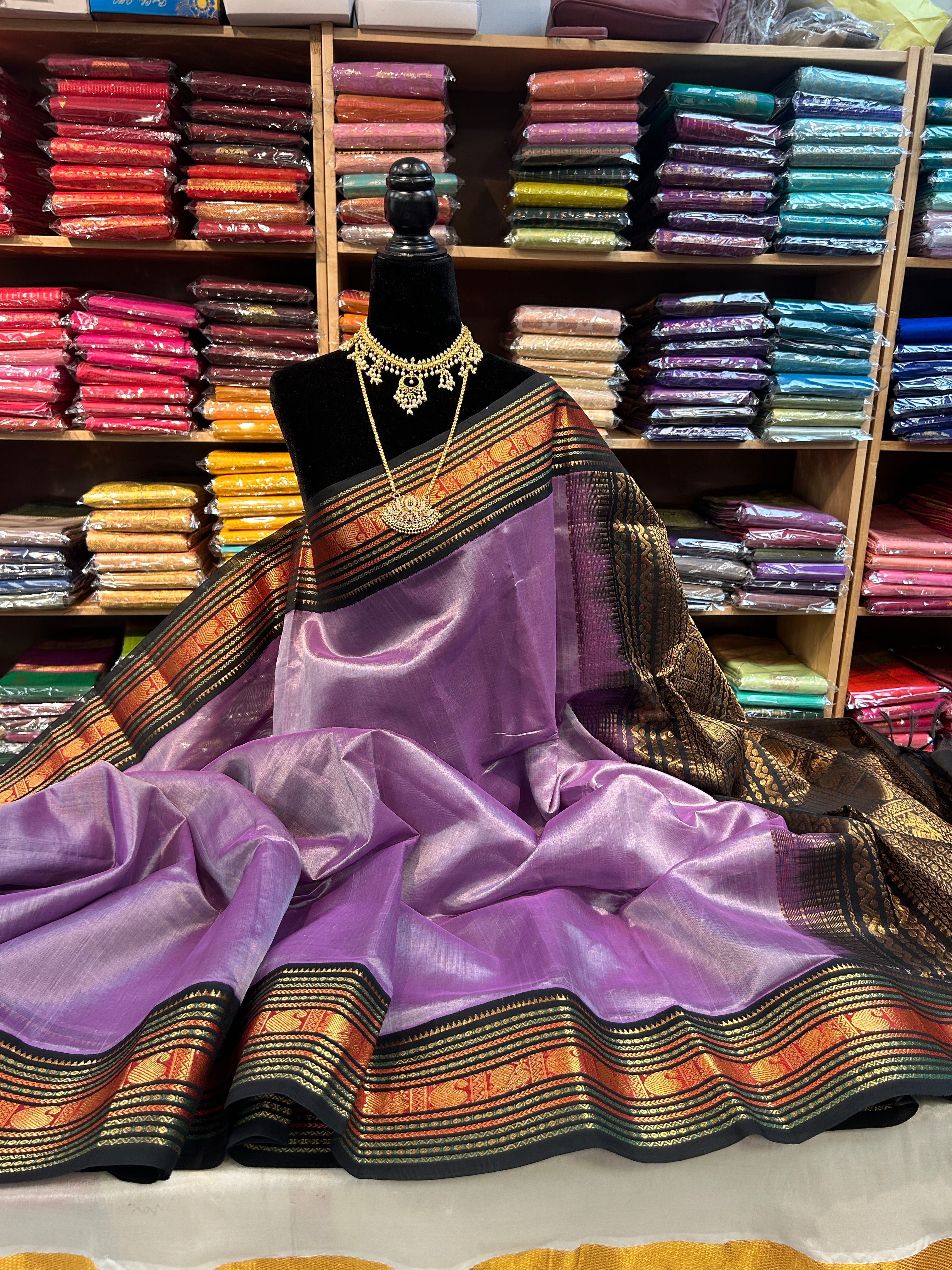 Korvai border Kanchipuram Pure Silk Cotton Saree with contrast blouse & pallu