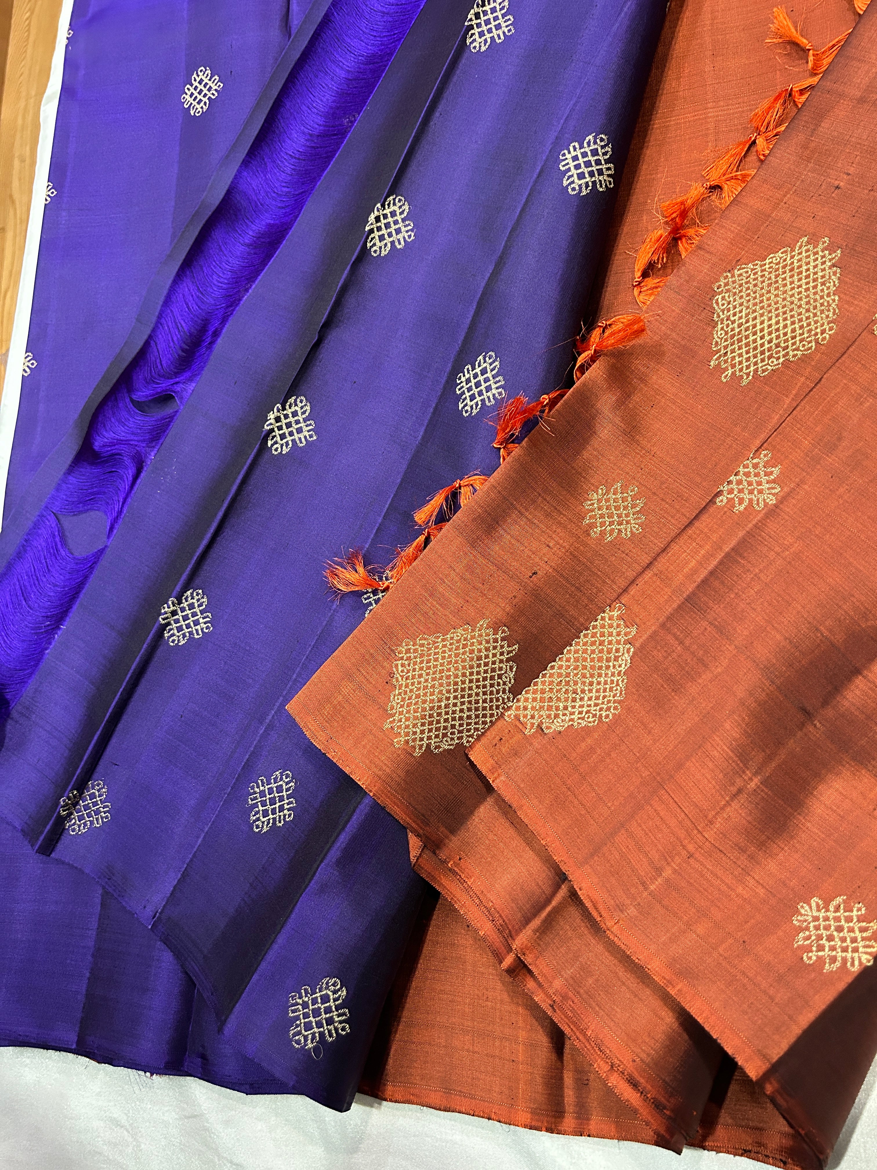 Pure zari Kanchipuram Pure Silk Saree