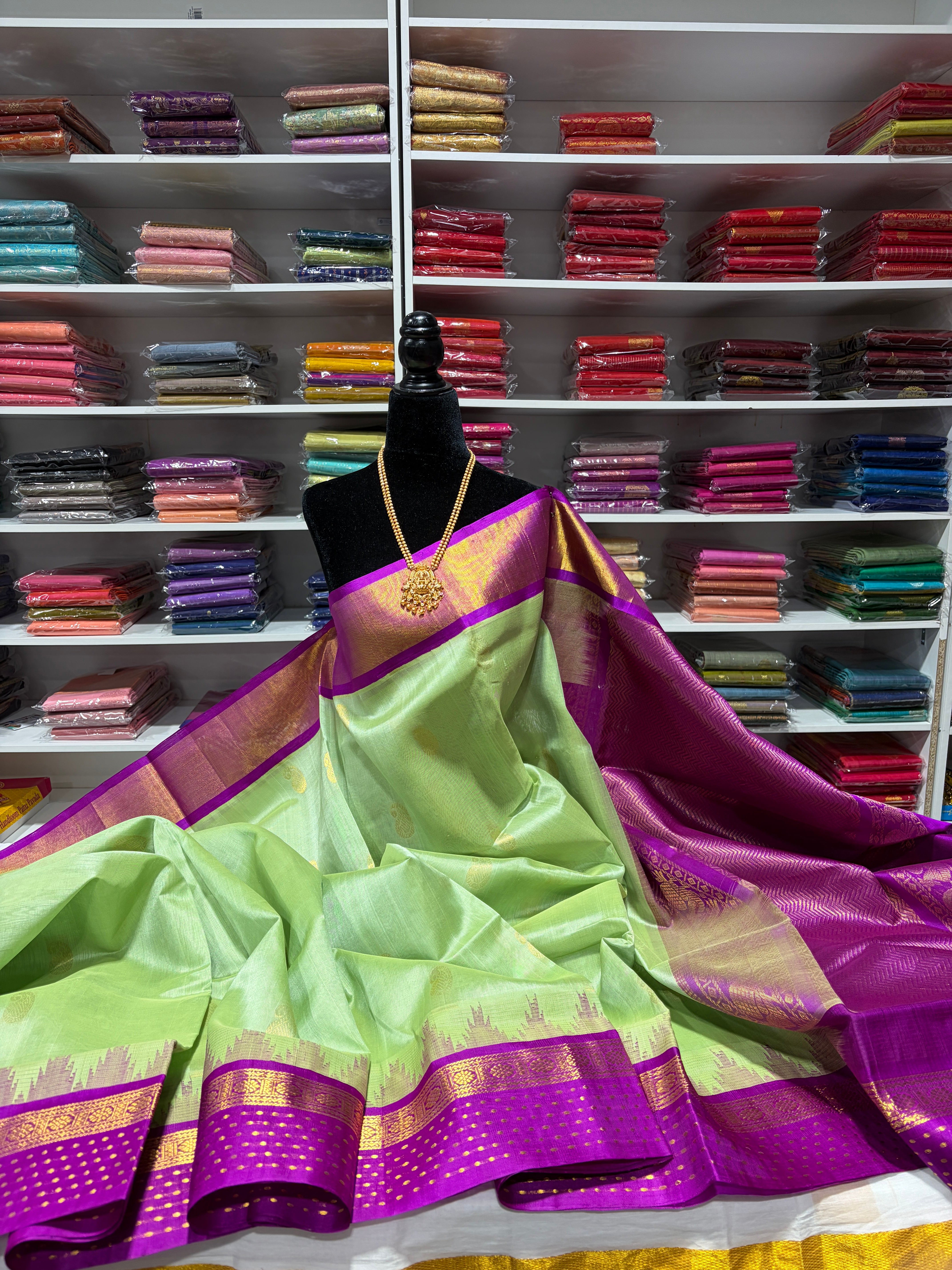 Korvai Kanchipuram Pure Silk Cotton Saree with contrast blouse & pallu