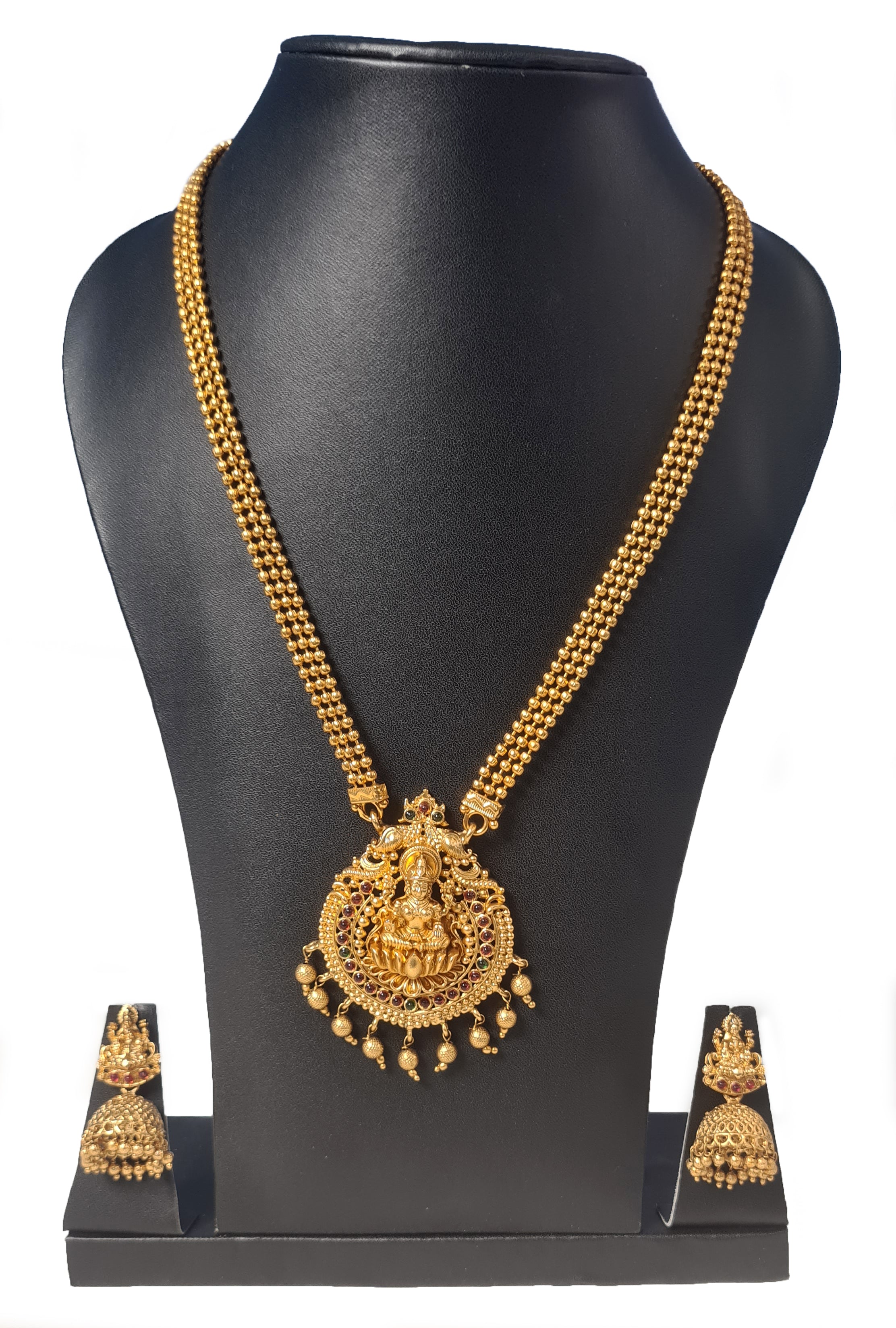 Neck and Earring Set