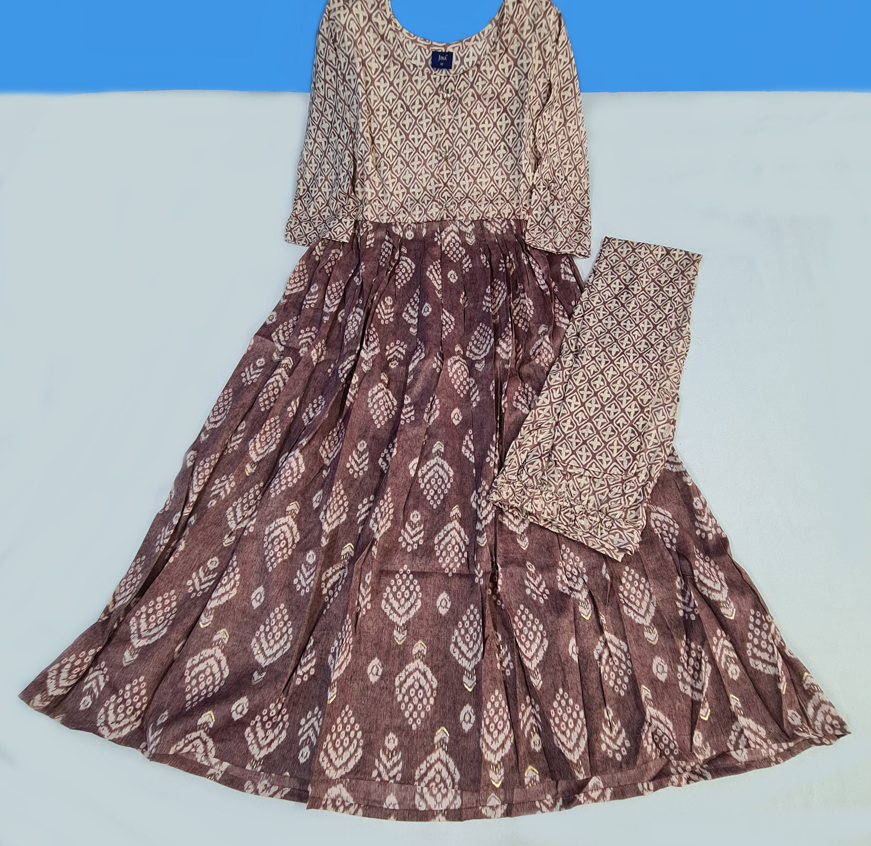 Innaya Anarkali Kurti With Side Pocket Pant