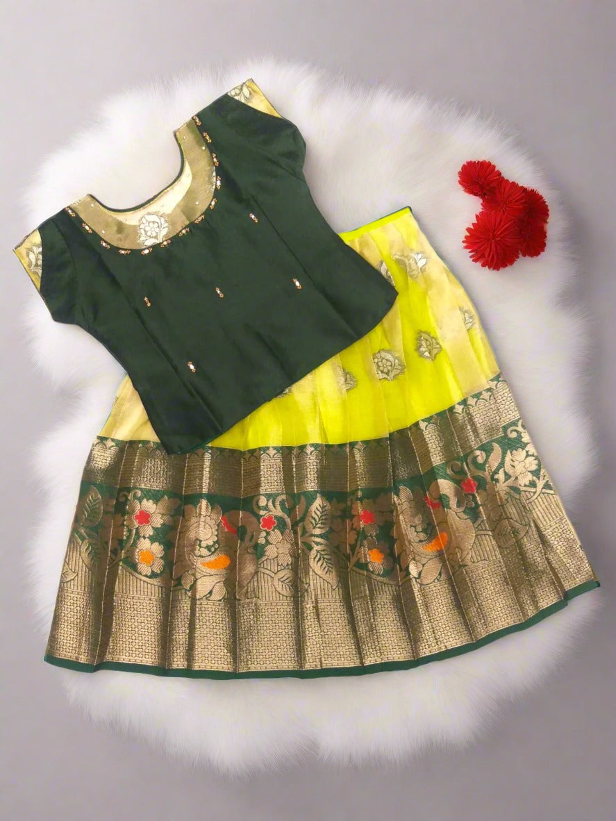 Traditional Pattu Pavadai