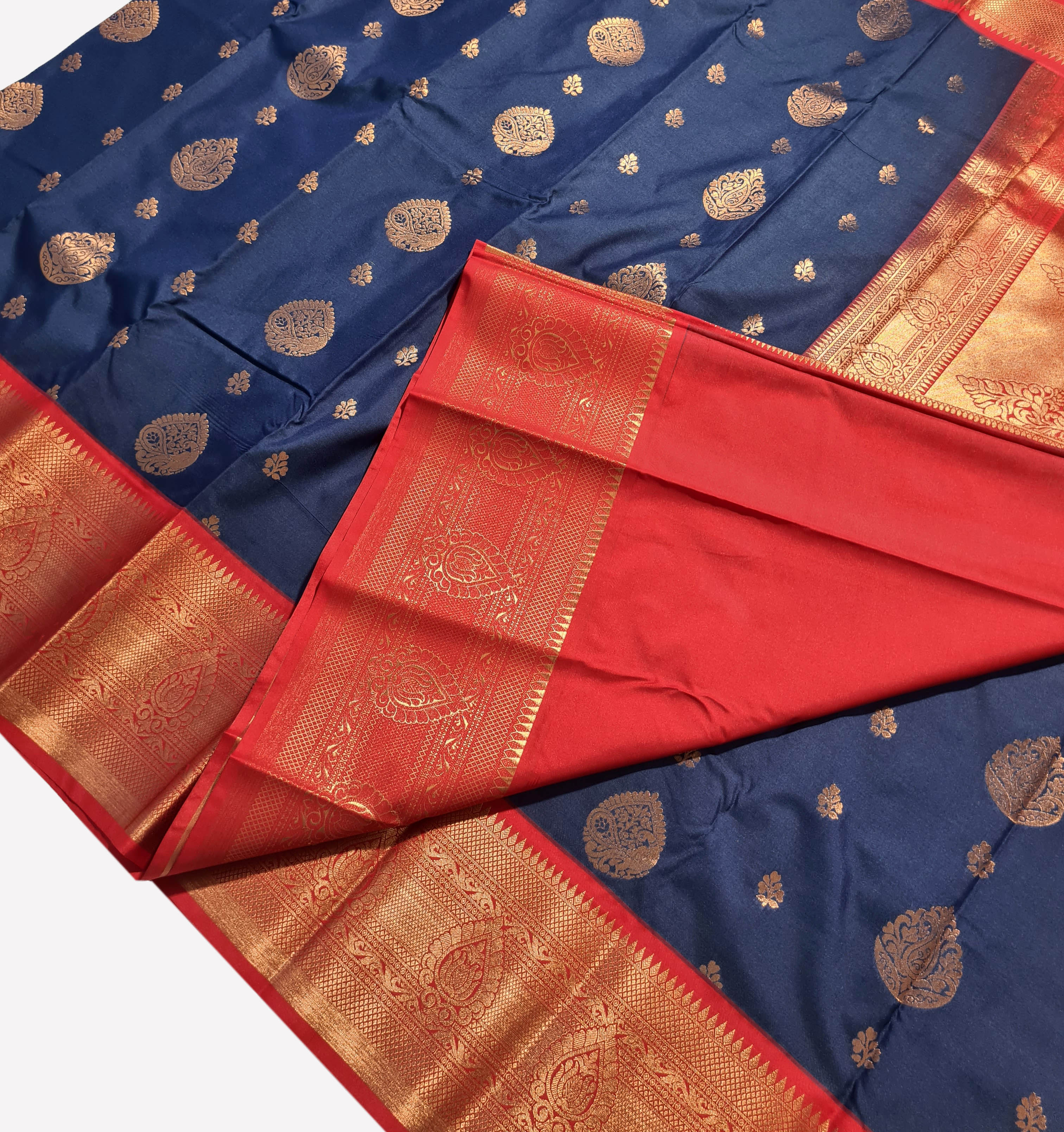 Kanchi Vegan Silk Saree With Contrast Blouse and Rich Jari Pallu