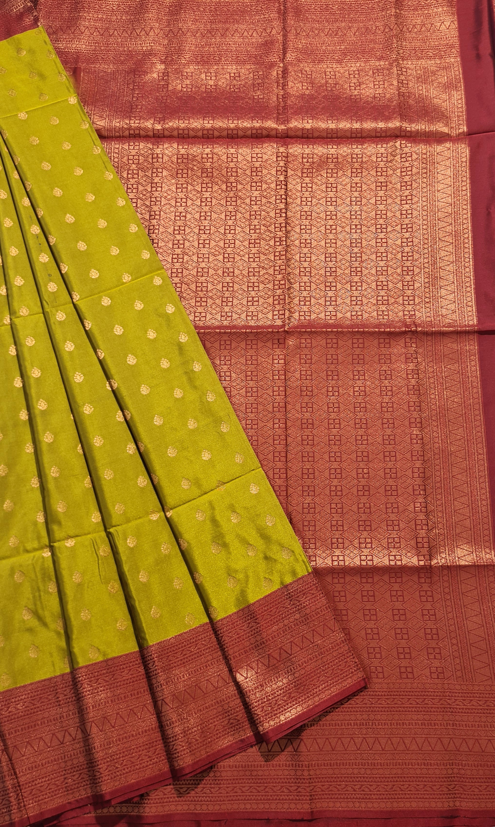 Kanchi Vegan Silk Saree With Contrast Blouse and Rich Jari Pallu