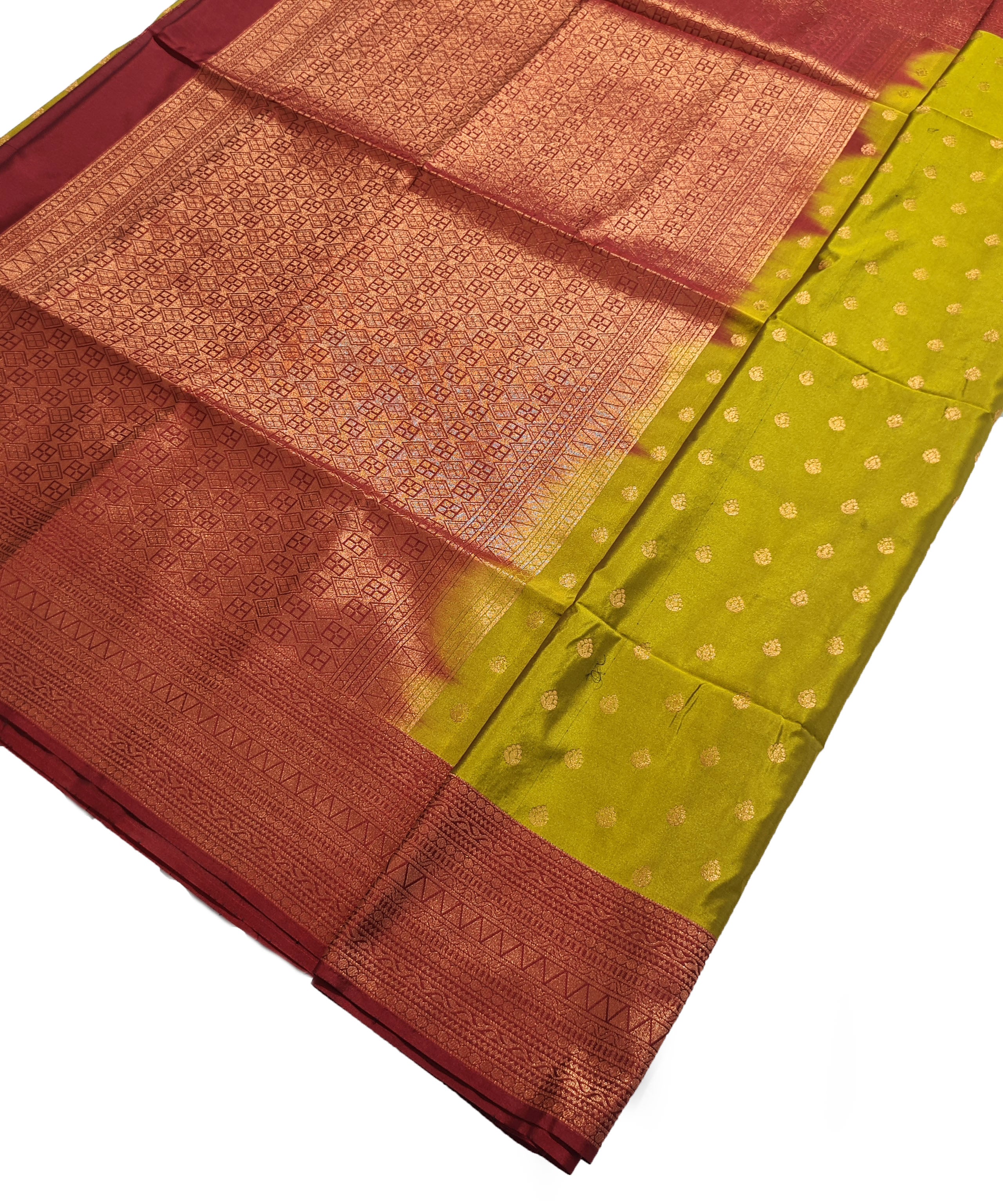 Kanchi Vegan Silk Saree With Contrast Blouse and Rich Jari Pallu