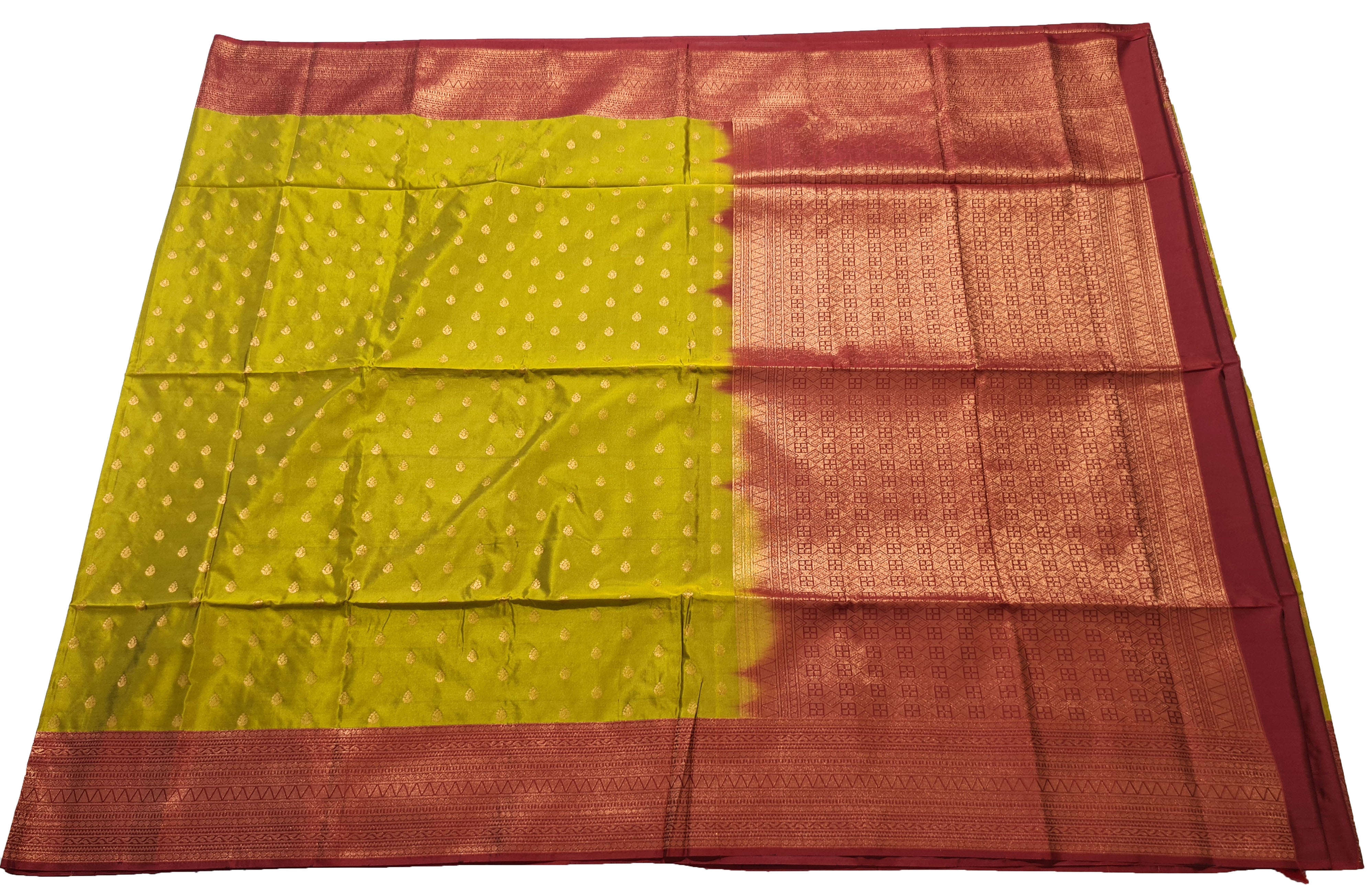 Kanchi Vegan Silk Saree With Contrast Blouse and Rich Jari Pallu