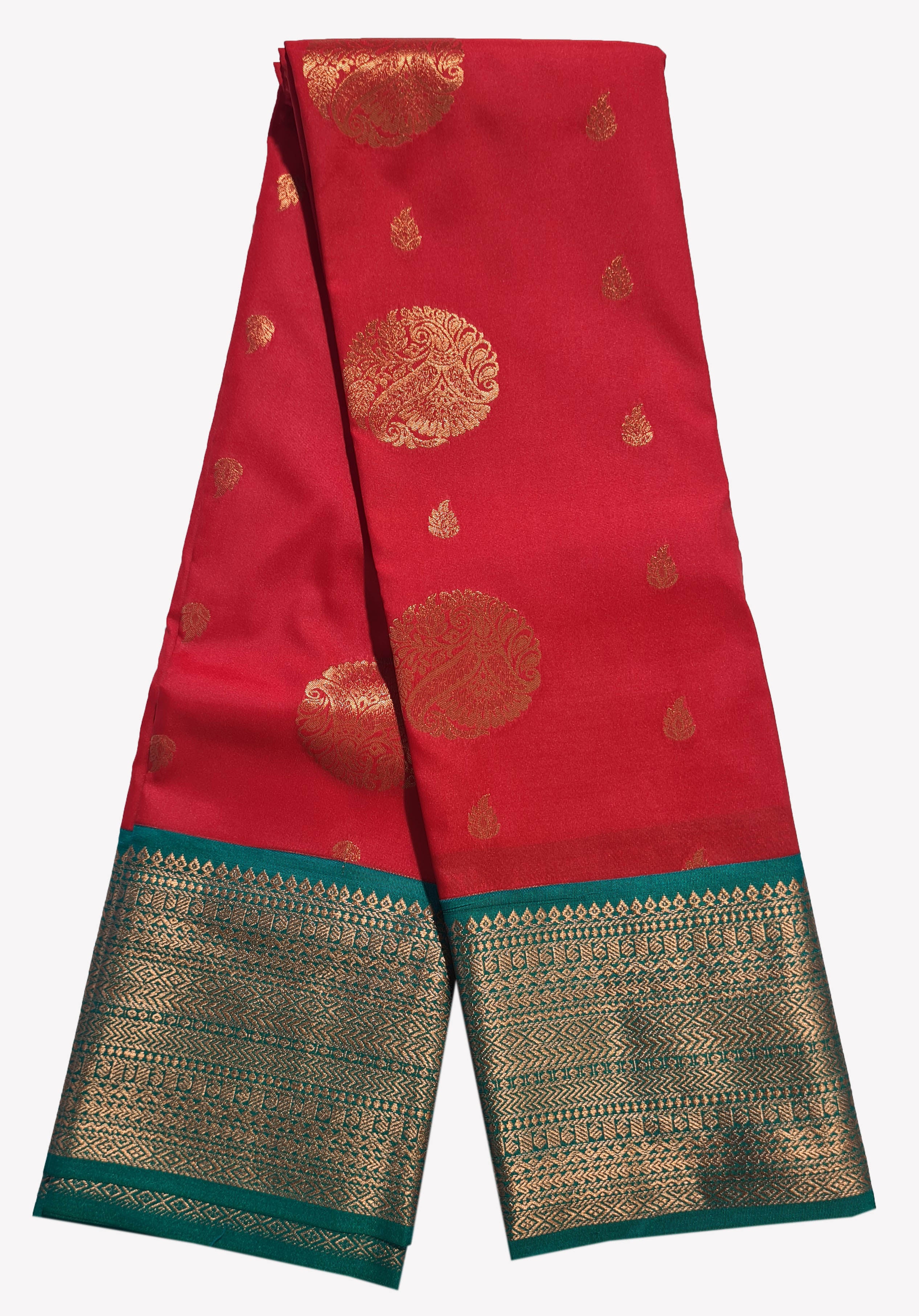 Kanchi Vegan Silk Saree With Contrast Blouse and Rich Jari Pallu