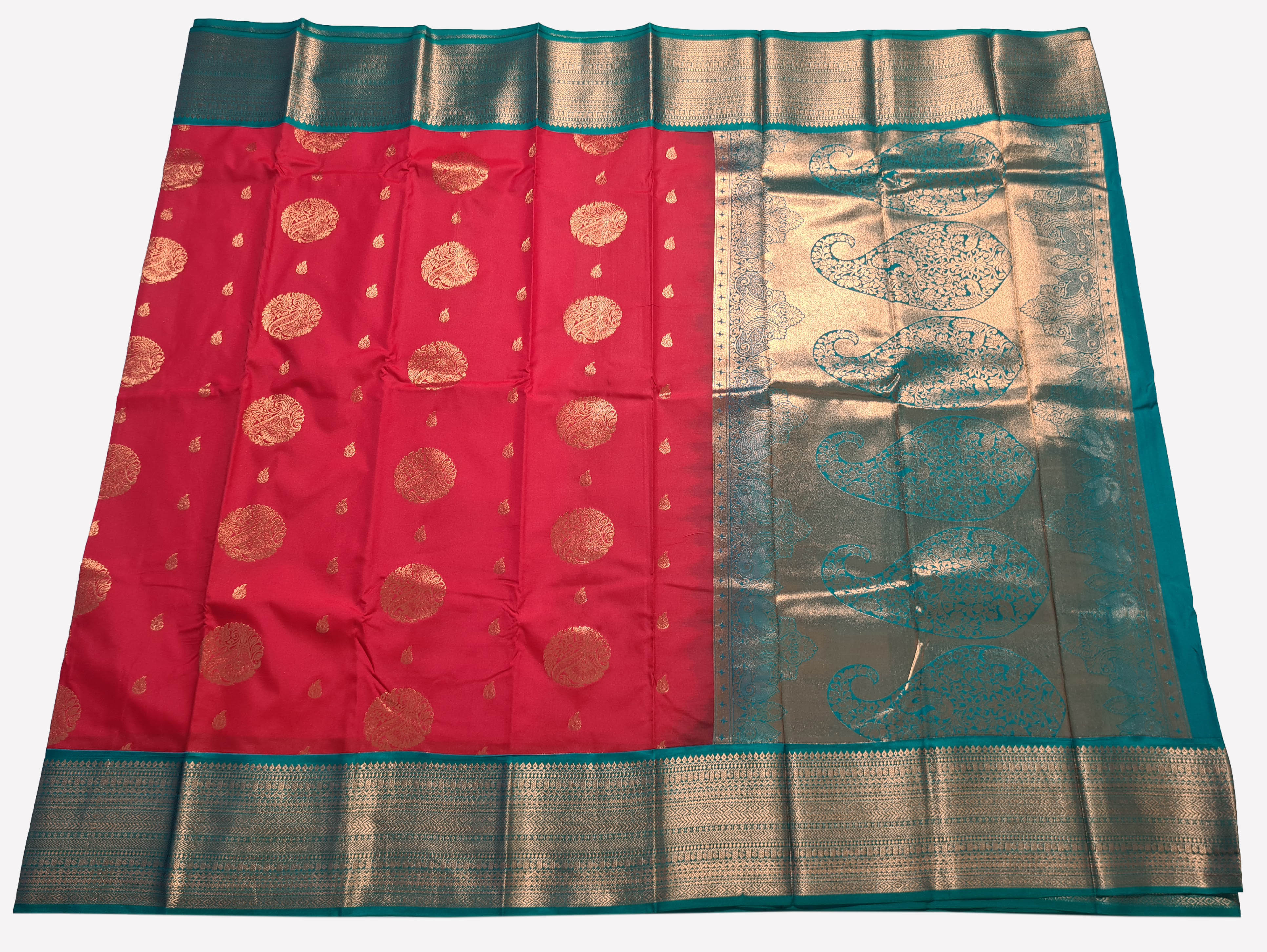 Kanchi Vegan Silk Saree With Contrast Blouse and Rich Jari Pallu