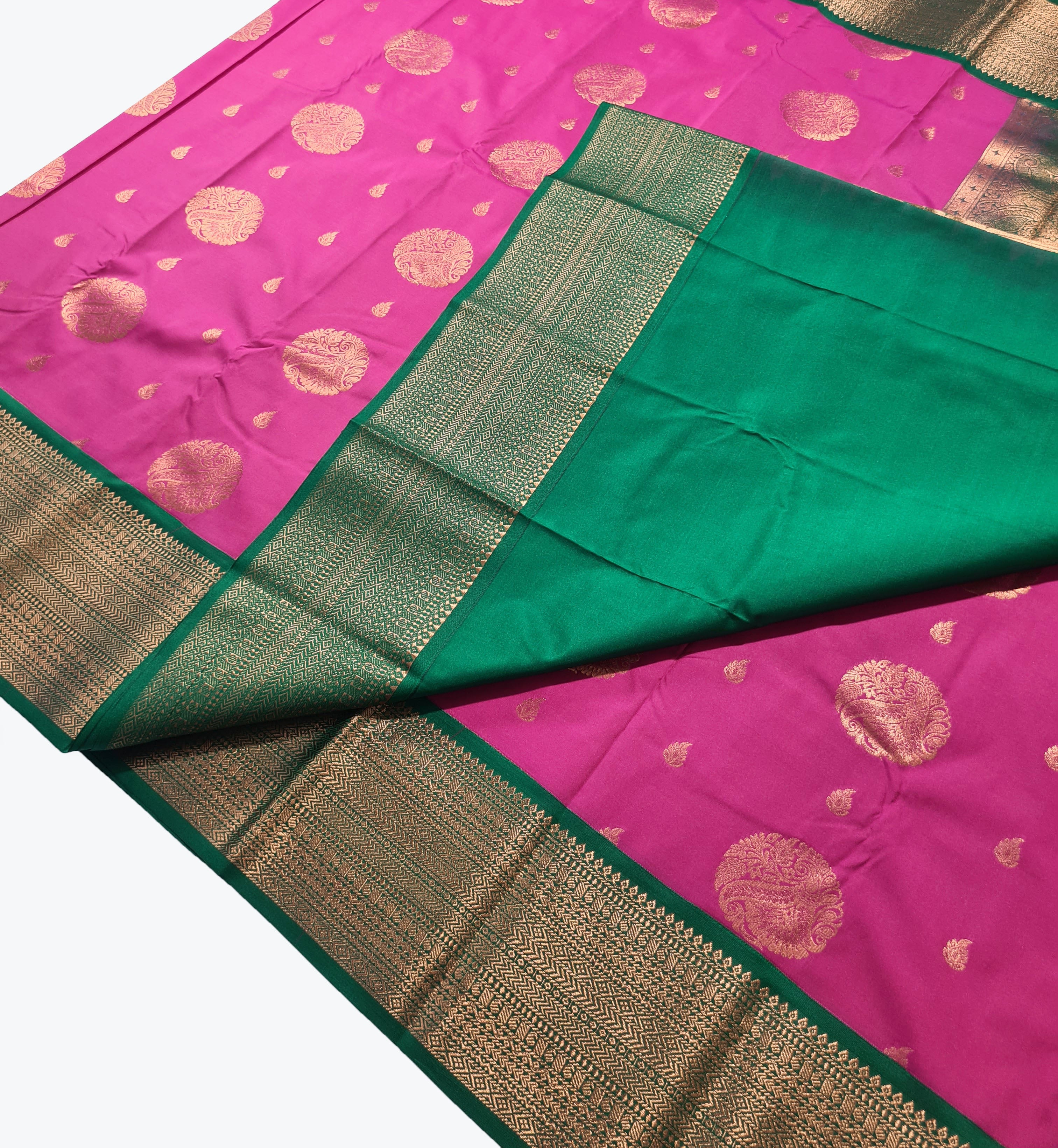 Kanchi Vegan Silk Saree With Contrast Blouse and Rich Jari Pallu