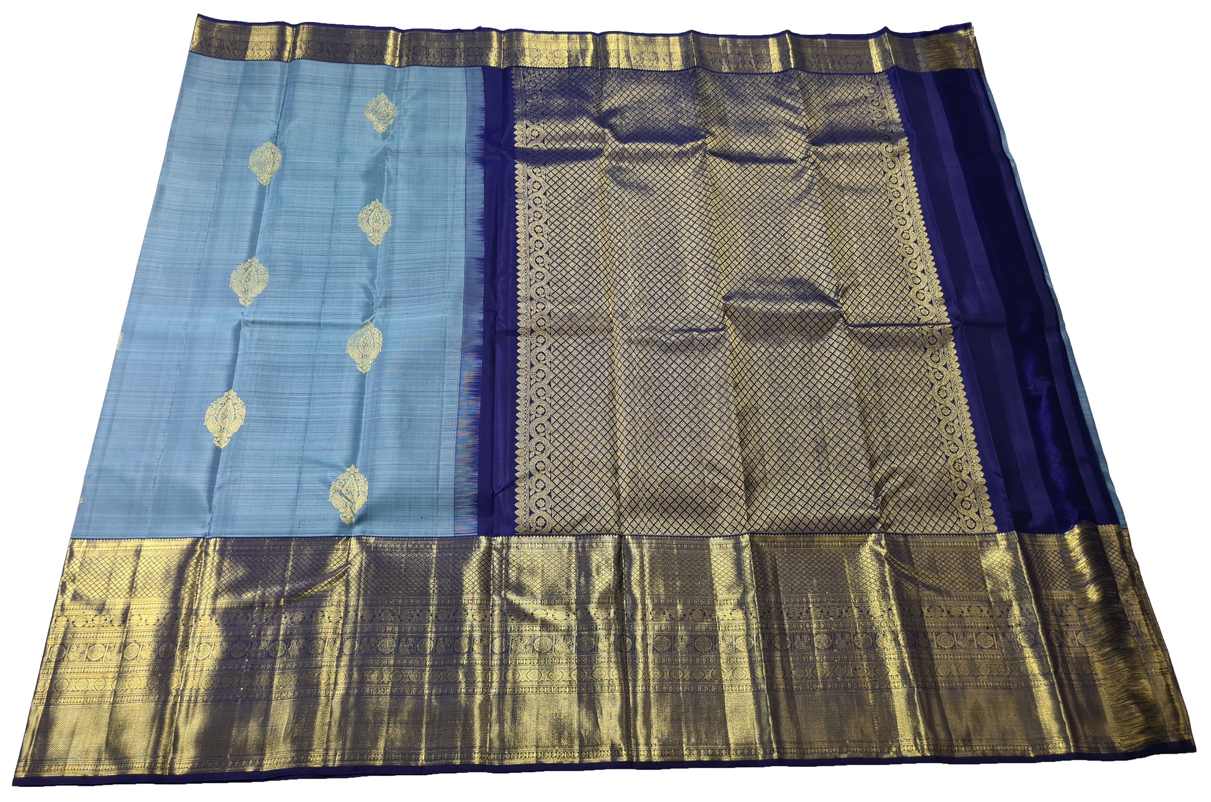 Pure zari Kanchipuram Pure Silk Saree