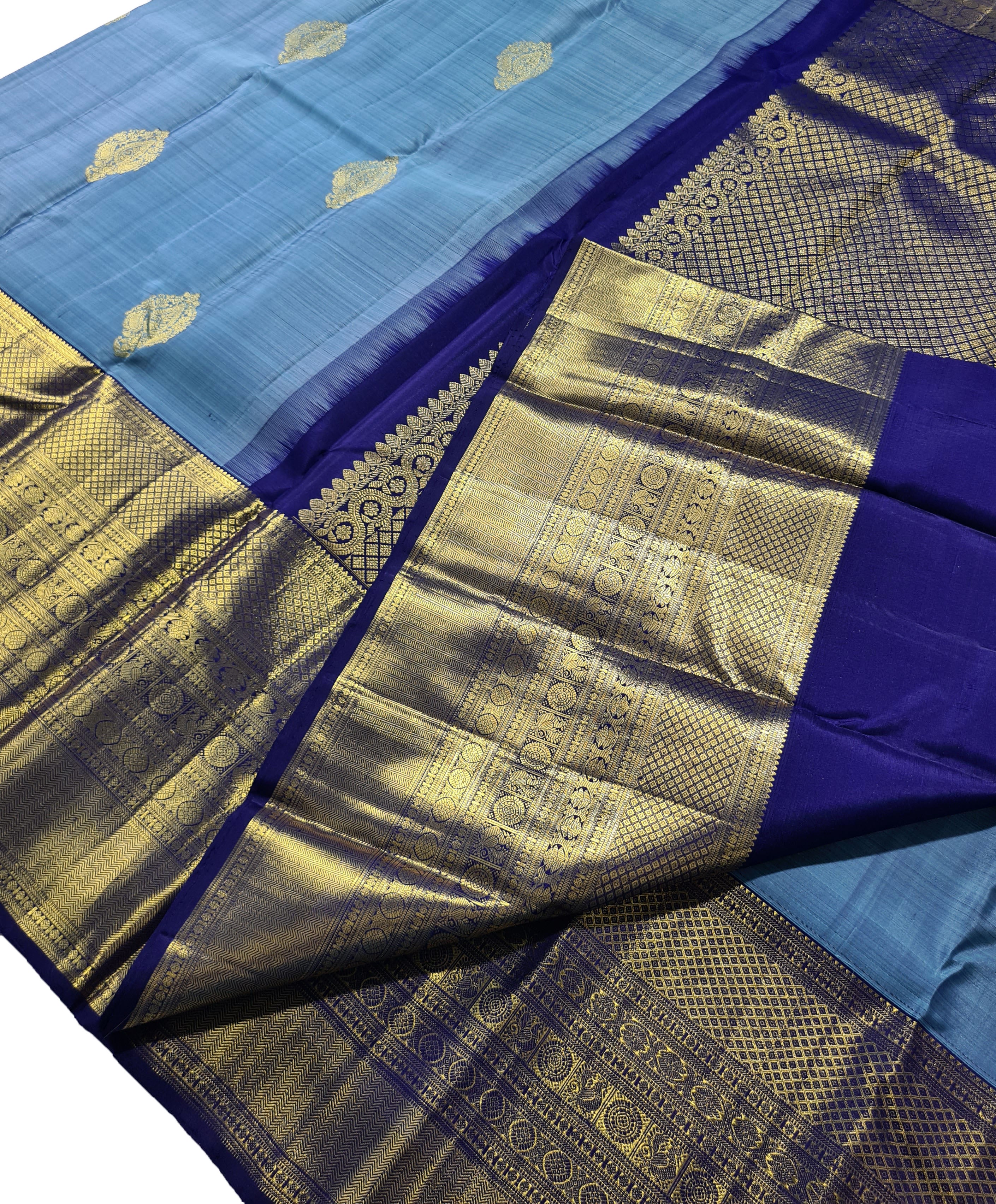 Pure zari Kanchipuram Pure Silk Saree