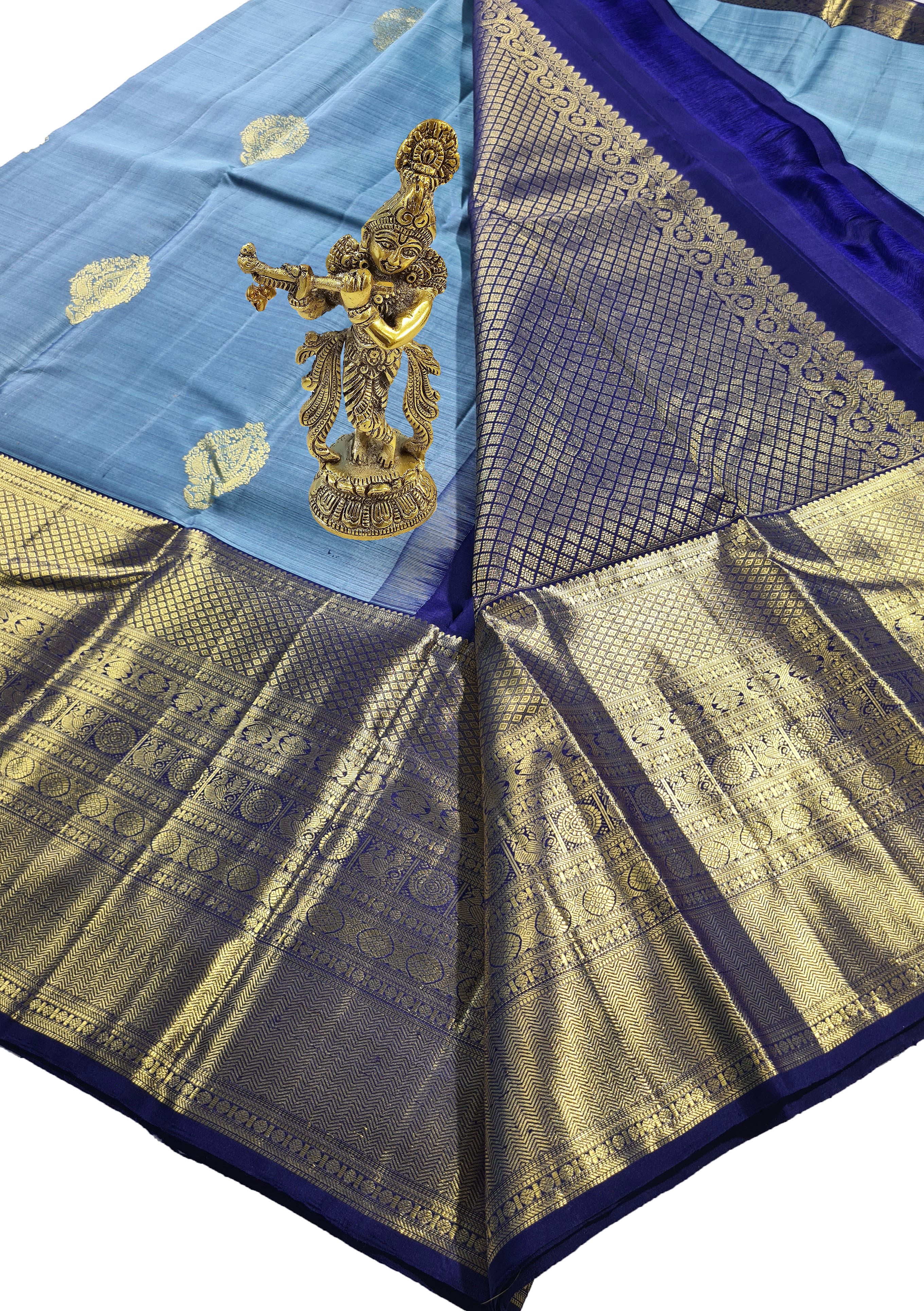 Pure zari Kanchipuram Pure Silk Saree
