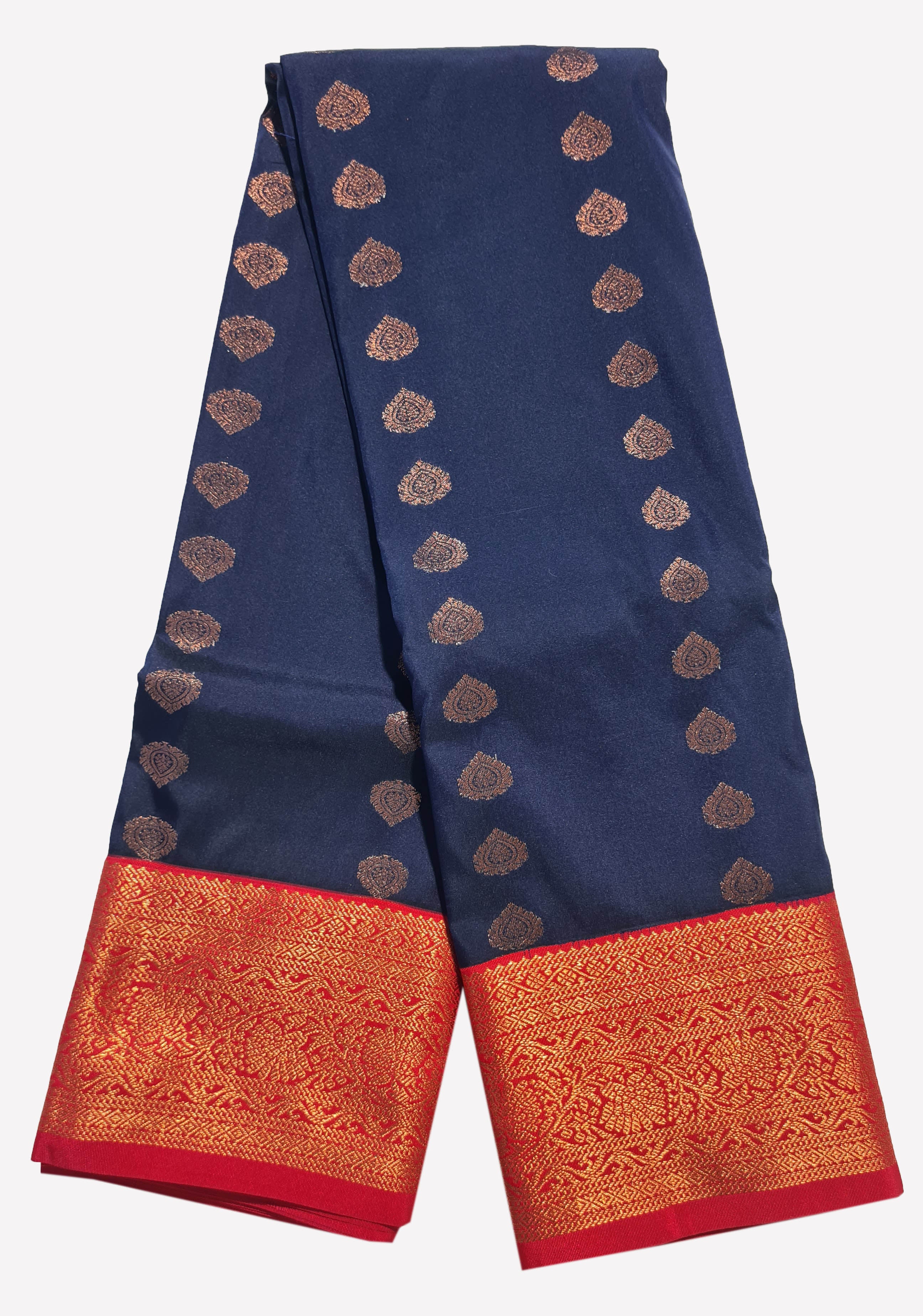 Kanchi Vegan Silk Saree With Contrast Blouse and Rich Jari Pallu