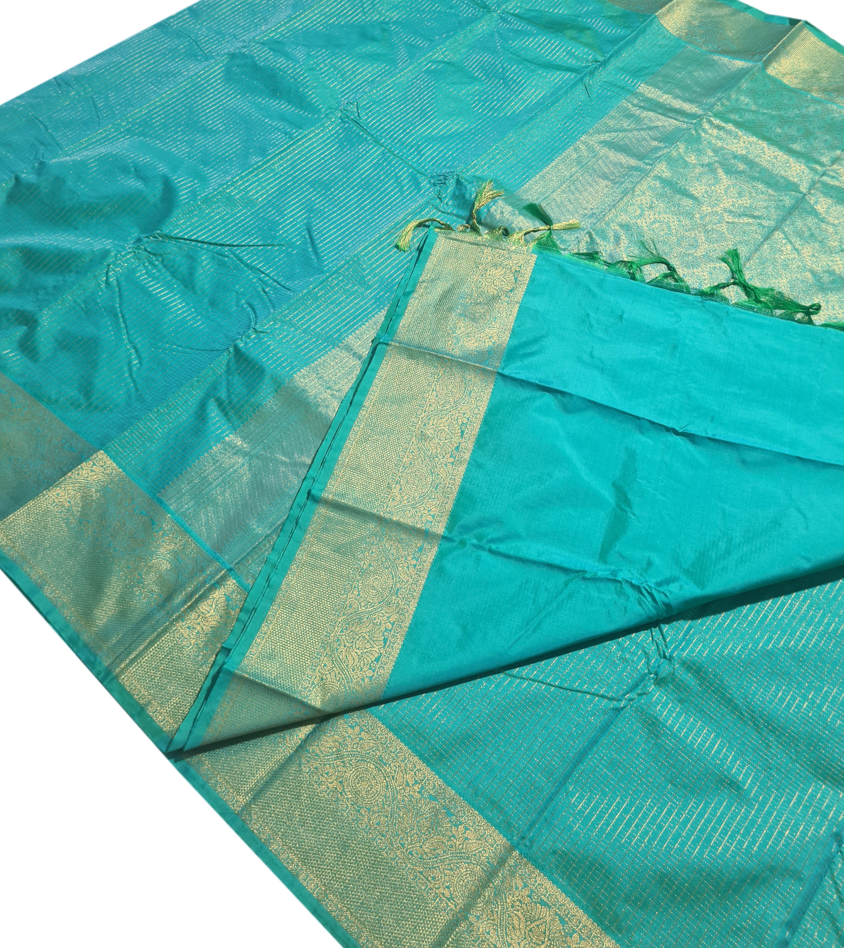 Vairaoosi Check Sarees