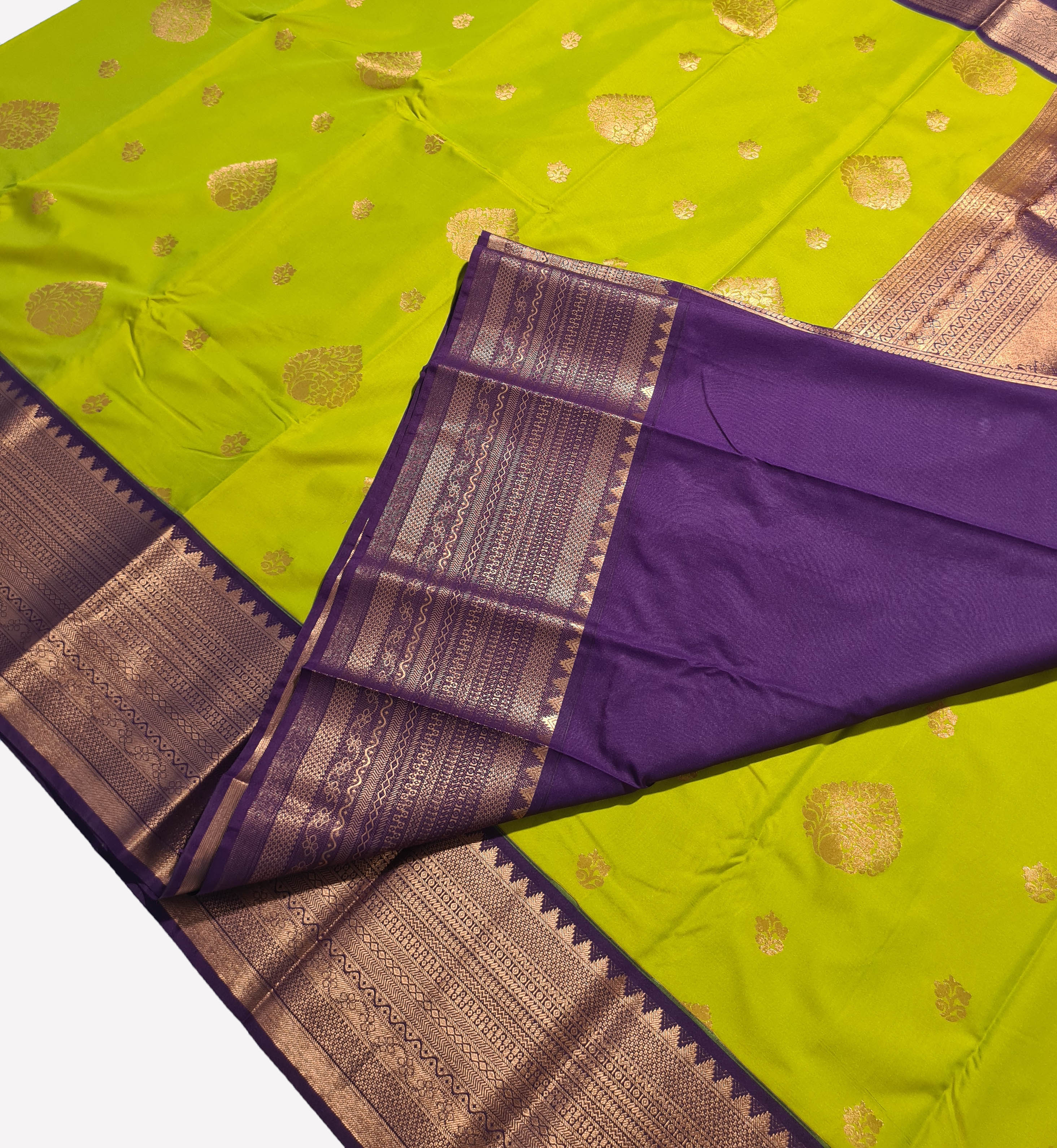Kanchi Vegan Silk Saree With Contrast Blouse and Rich Jari Pallu
