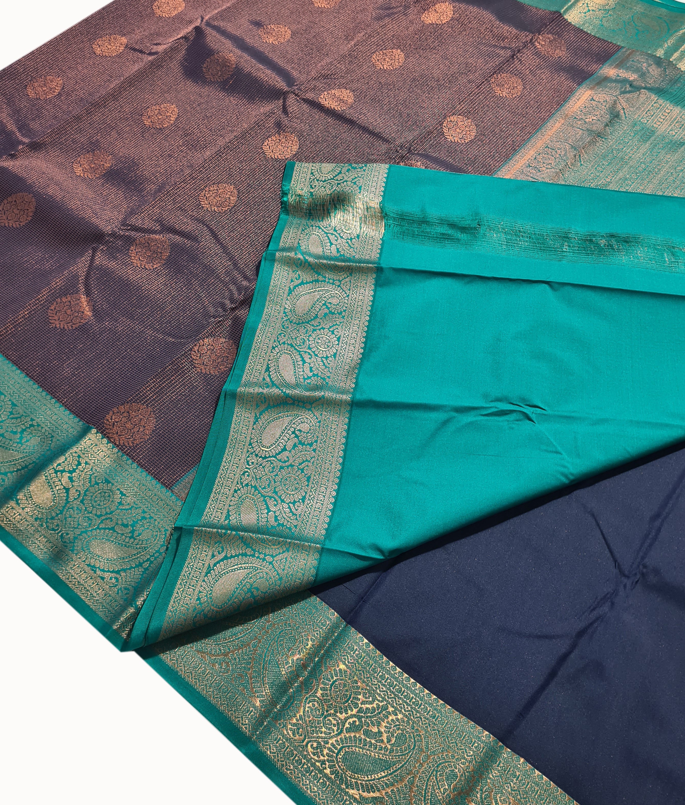 Vairaoosi Kanchi Vegan Silk Saree