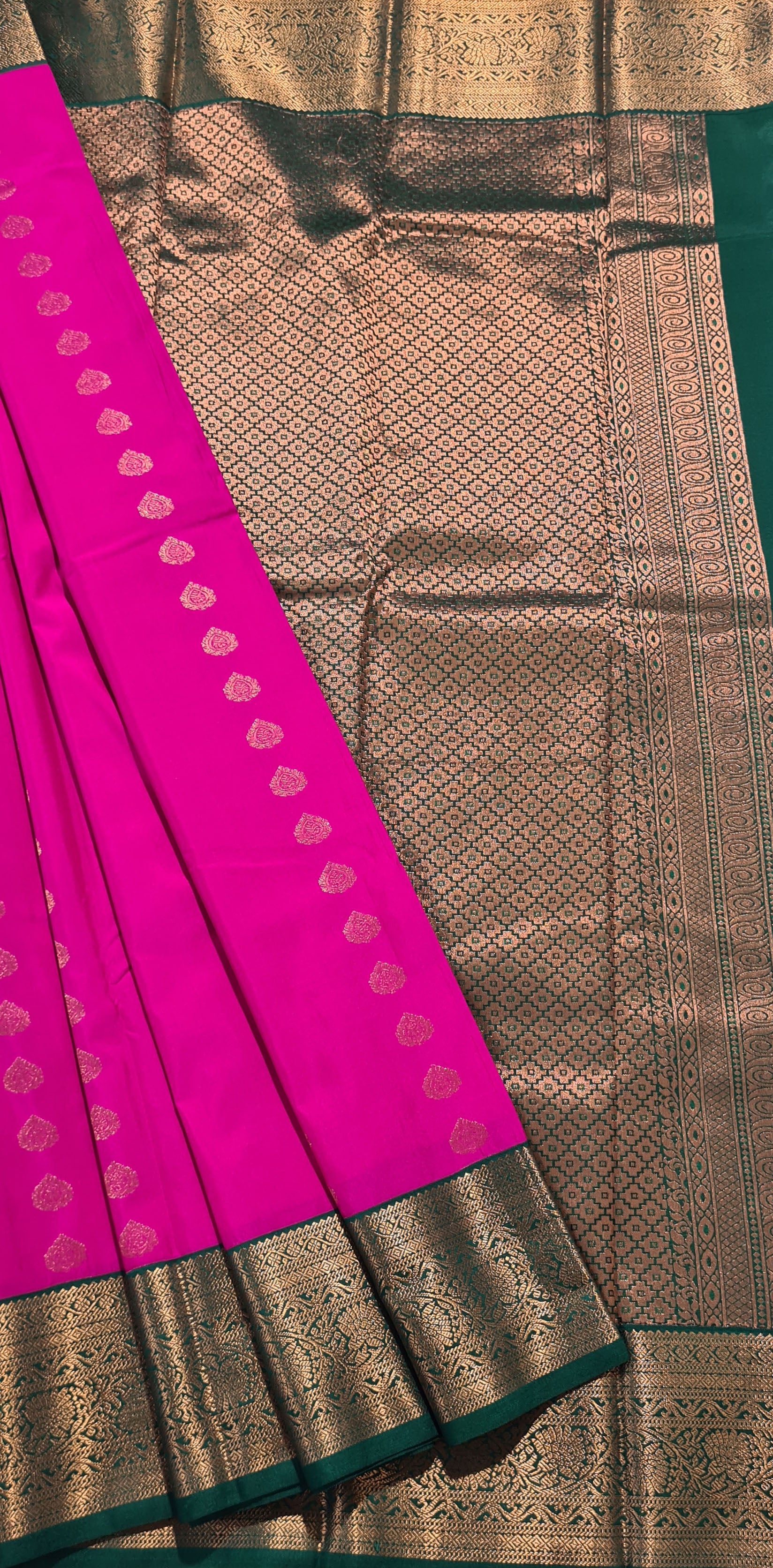 Kanchi Vegan Silk Saree With Contrast Blouse and Rich Jari Pallu