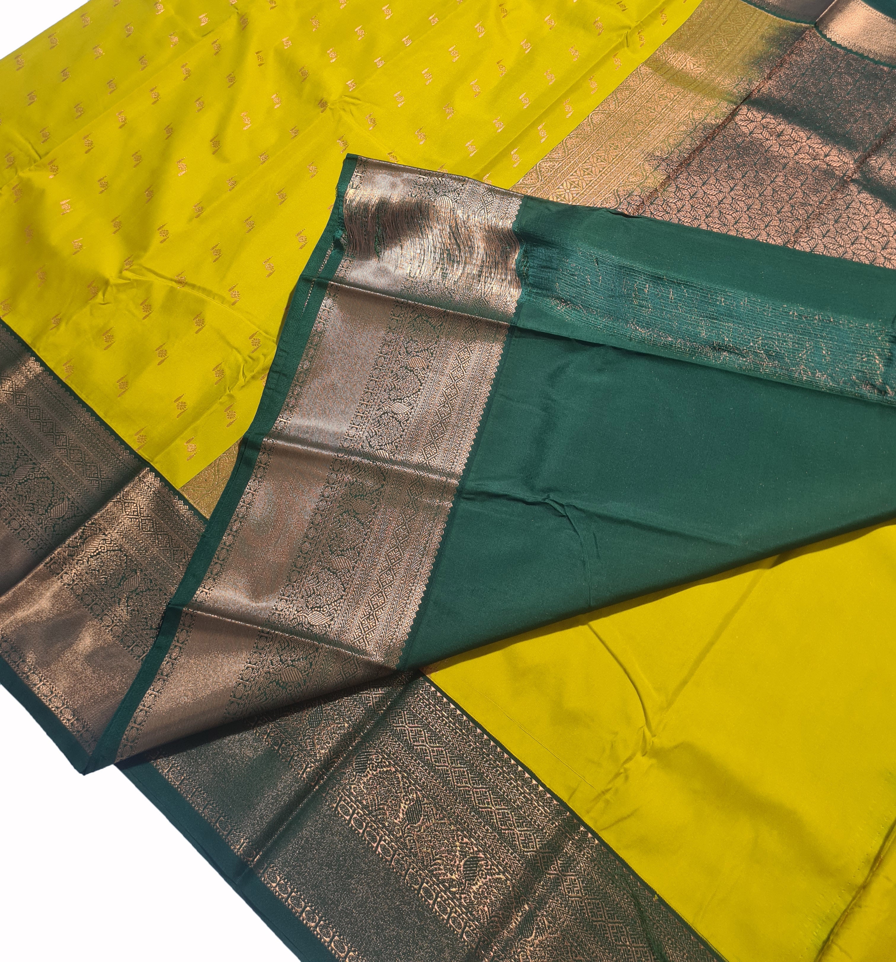 Kanchi Vegan Silk Saree With Contrast Blouse and Rich Jari Pallu