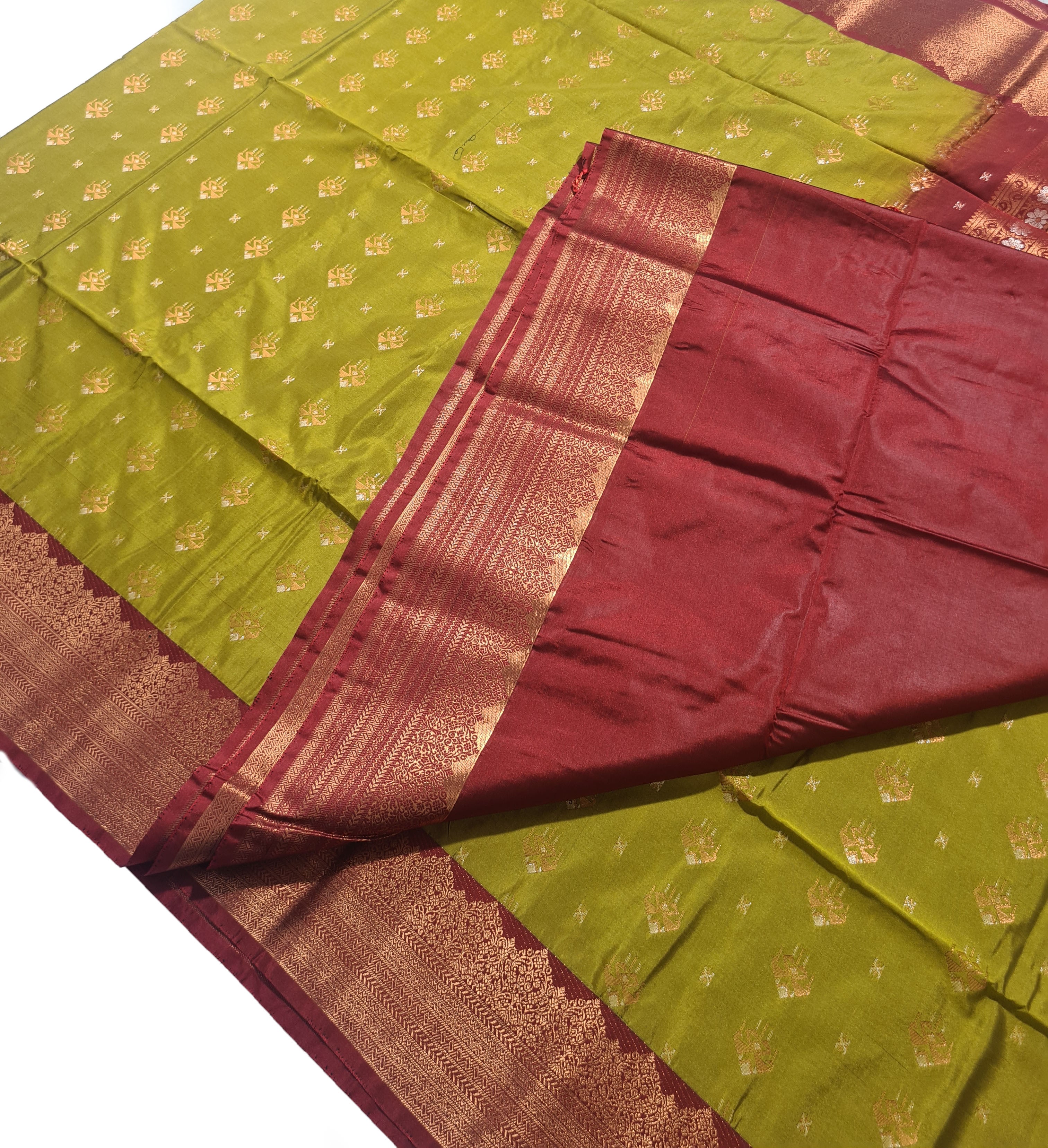 Kanchi Vegan Silk Saree With Contrast Blouse and Rich Jari Pallu