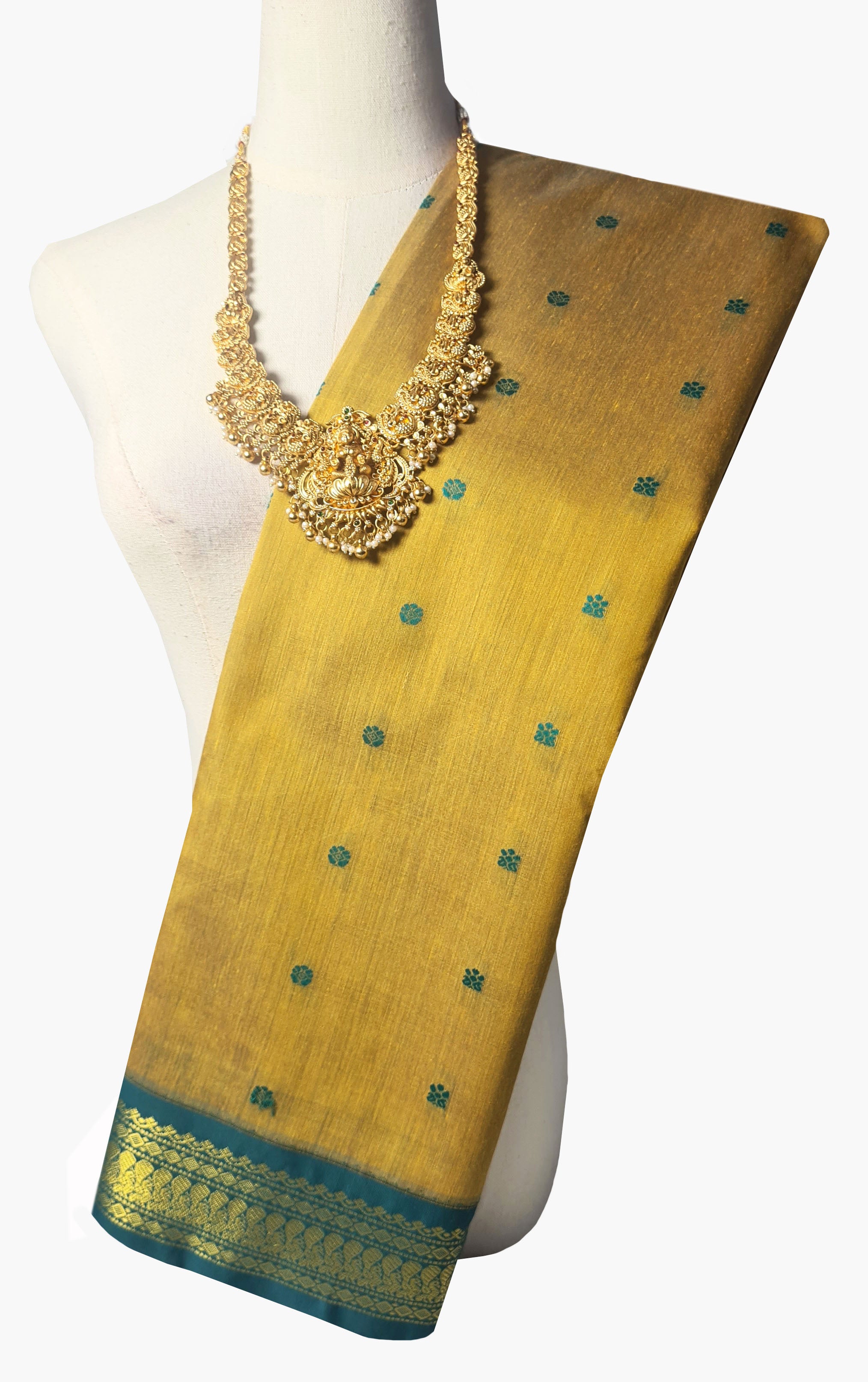 Vairaoosi Agarlic Cotton Silk Sarees