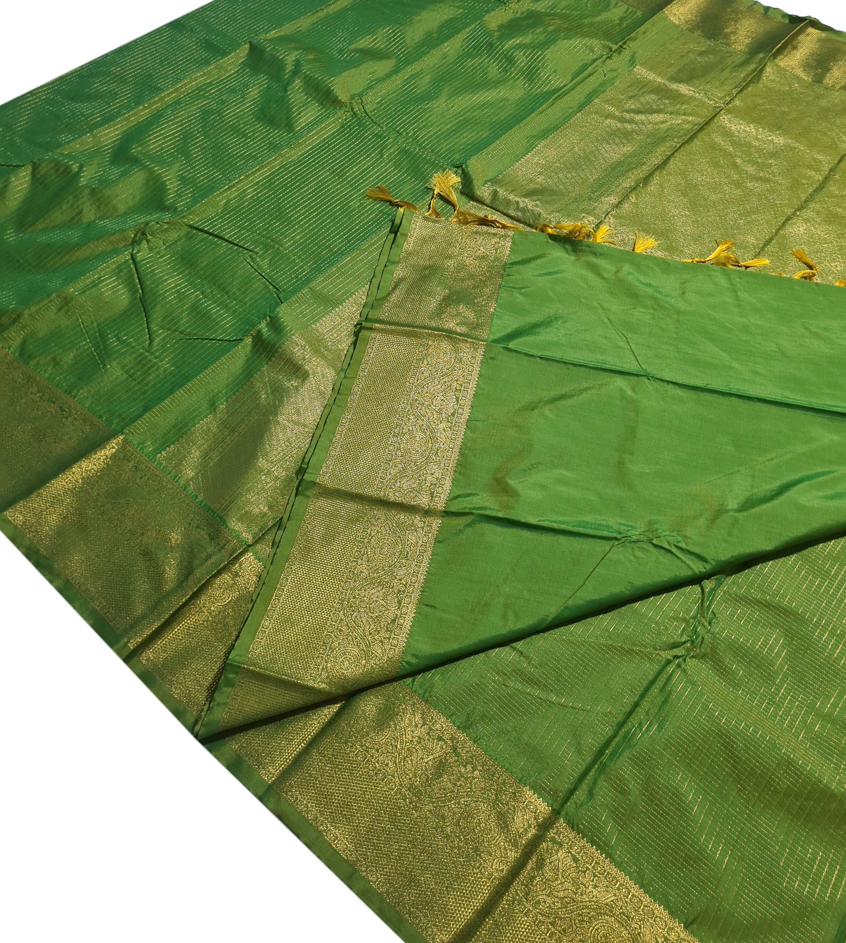 Vairaoosi Check Sarees