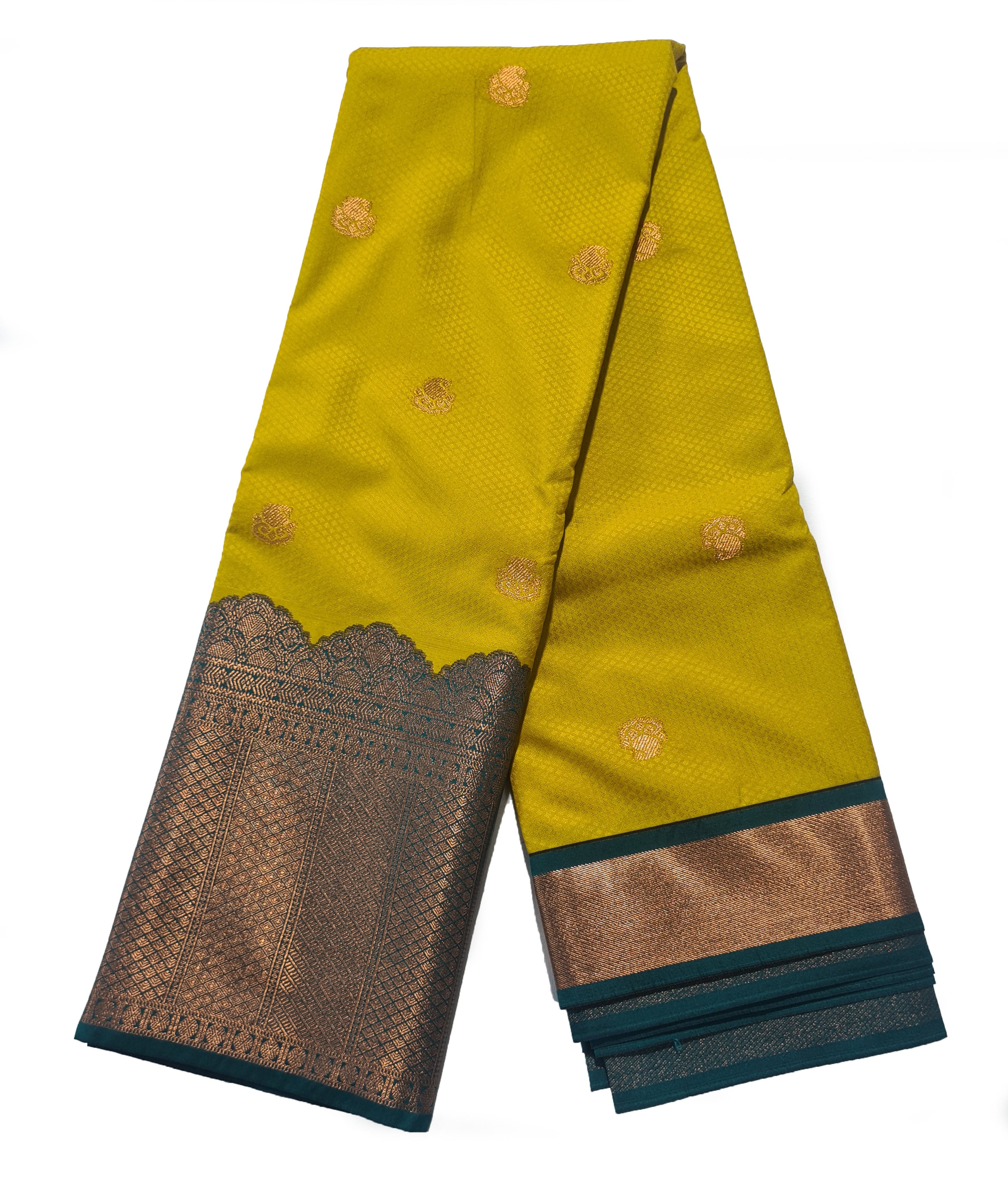 Kanchi Vegan Silk Saree With Contrast Blouse and Rich Jari Pallu