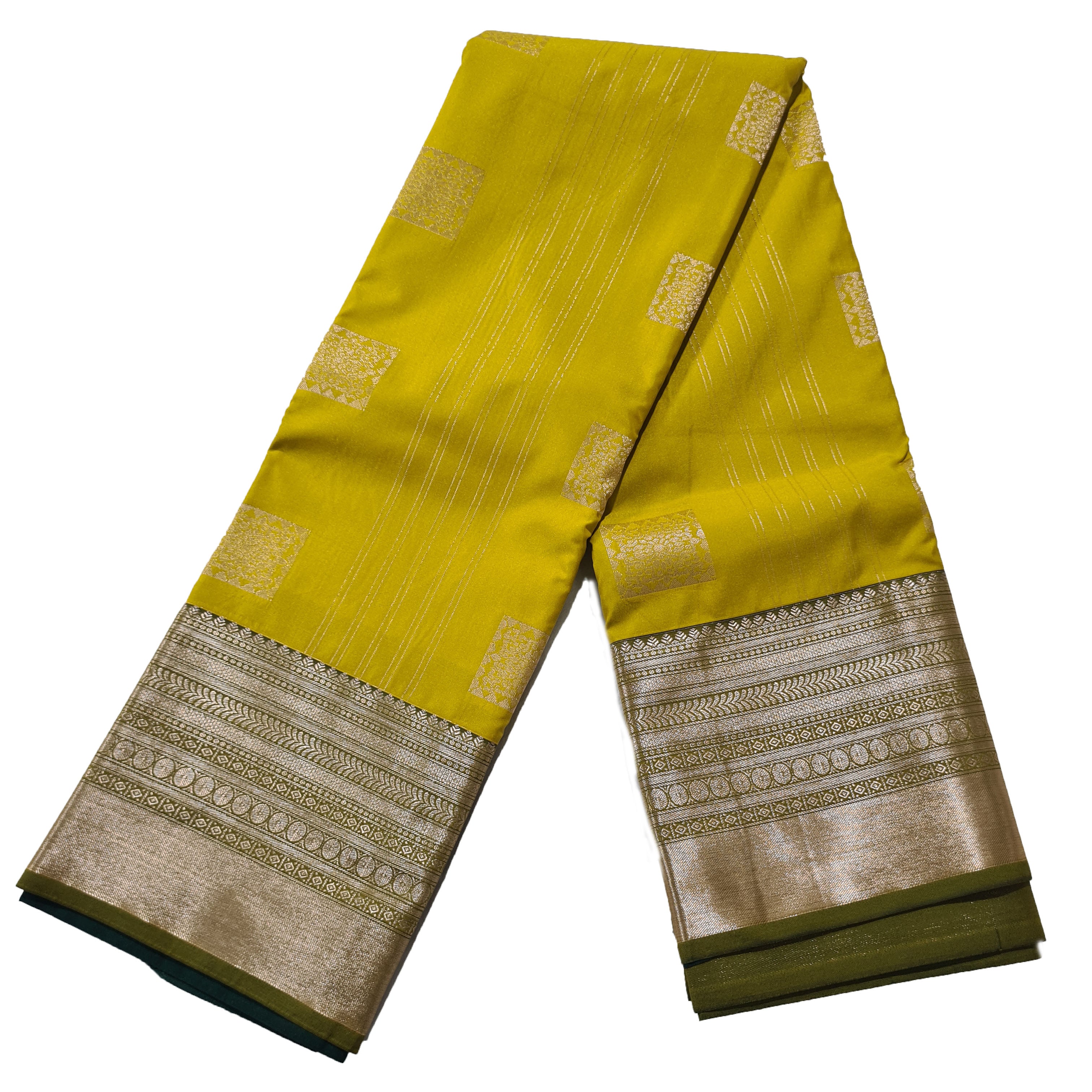 Kanchi Vegan Silk Saree With Contrast Blouse and Rich Jari Pallu