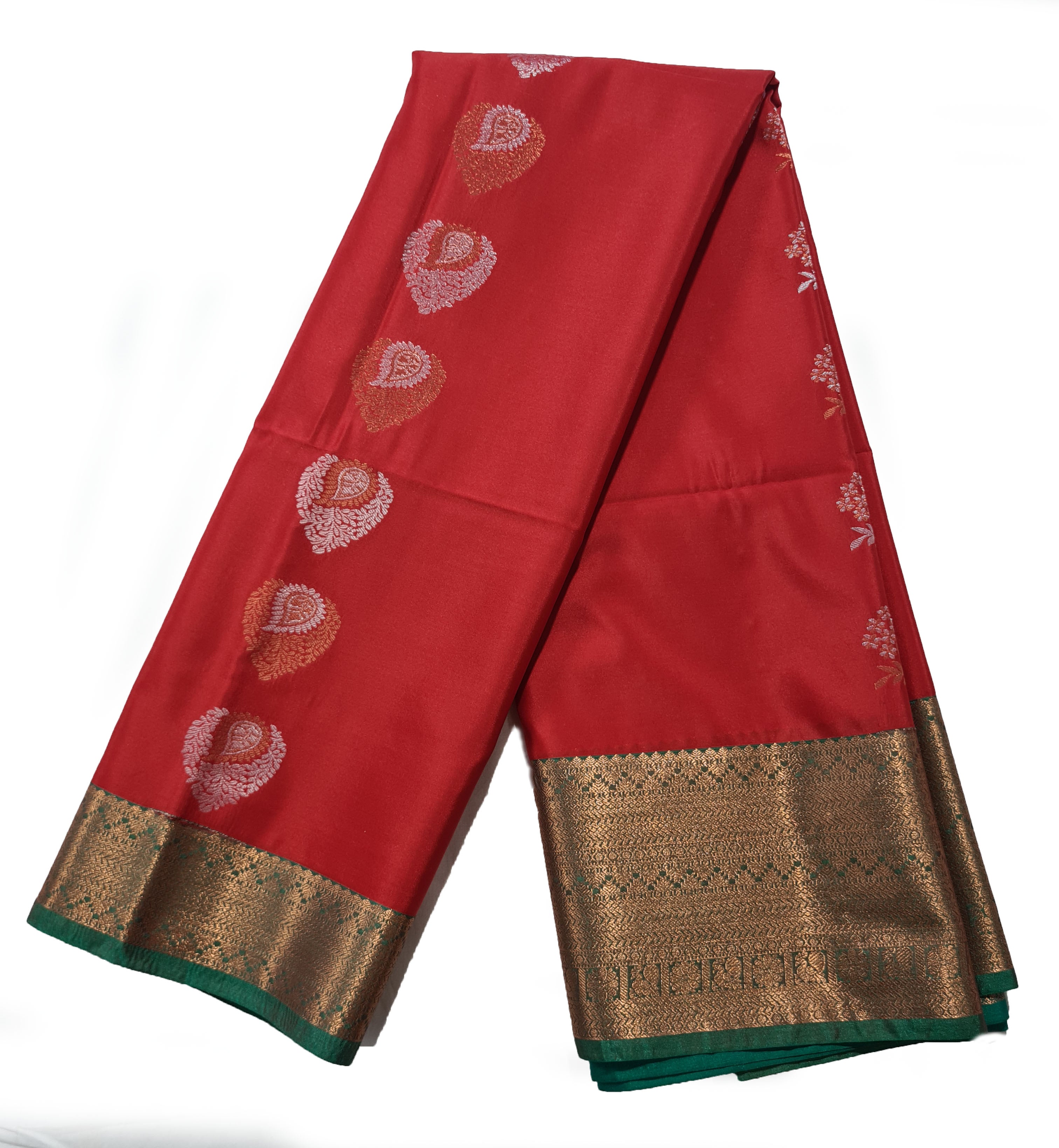 Kanchi Vegan Silk Saree With Contrast Blouse and Rich Jari Pallu