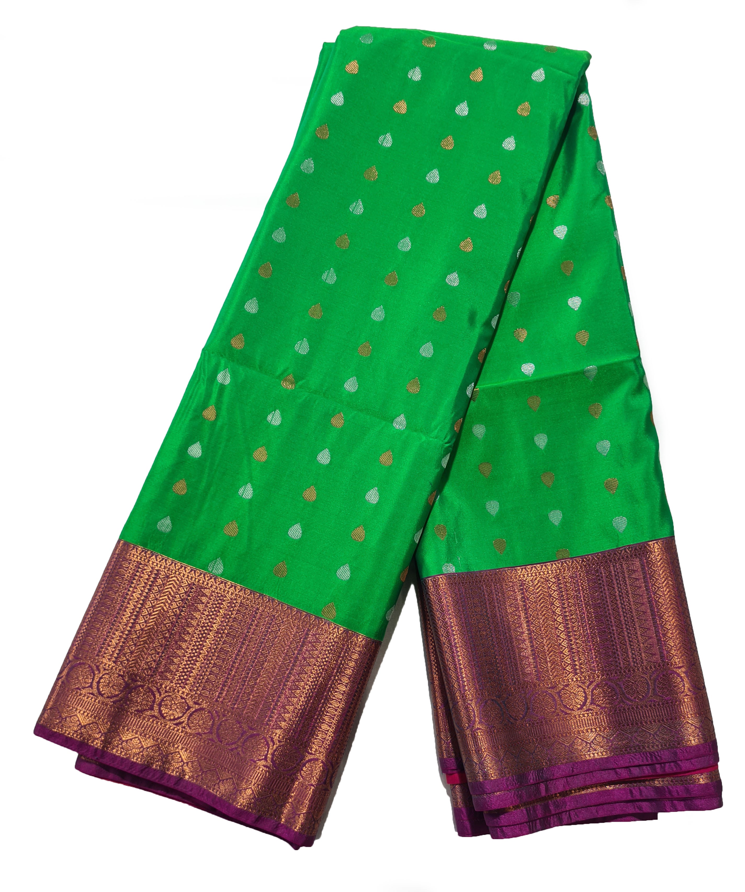 Kanchi Vegan Silk Saree With Contrast Blouse and Rich Jari Pallu