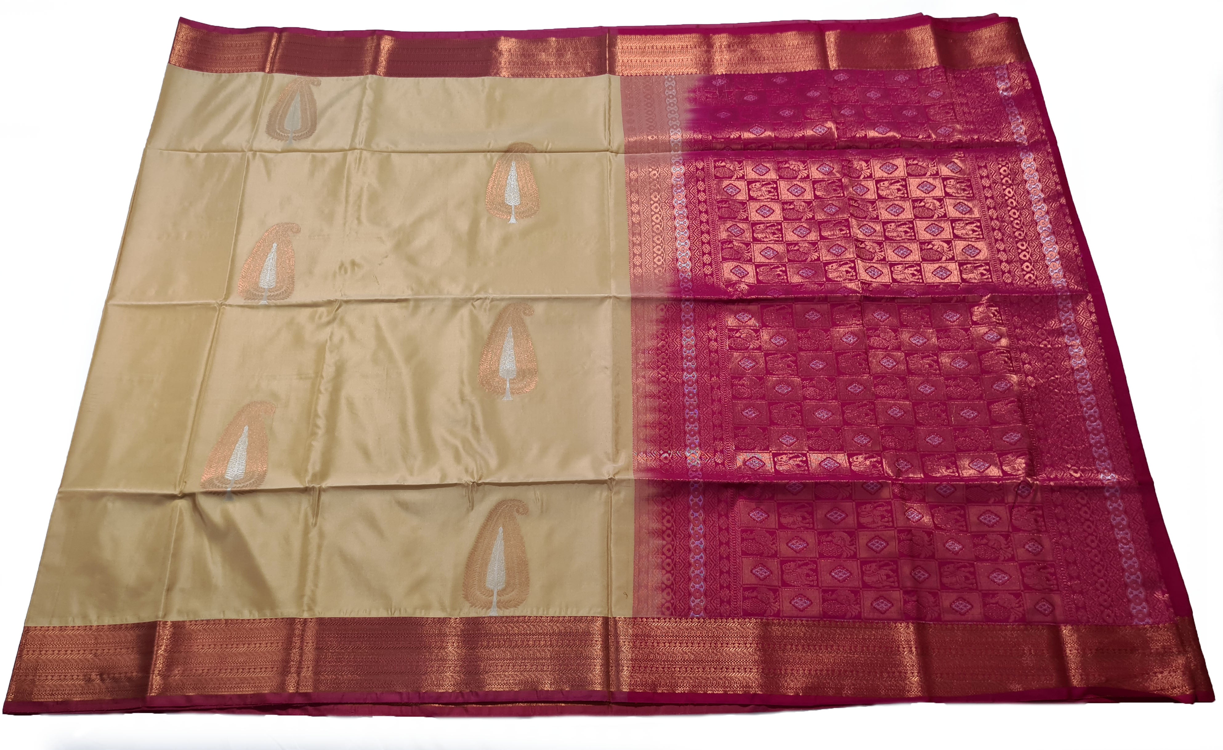 Kanchi Vegan Silk Saree With Contrast Blouse and Rich Jari Pallu