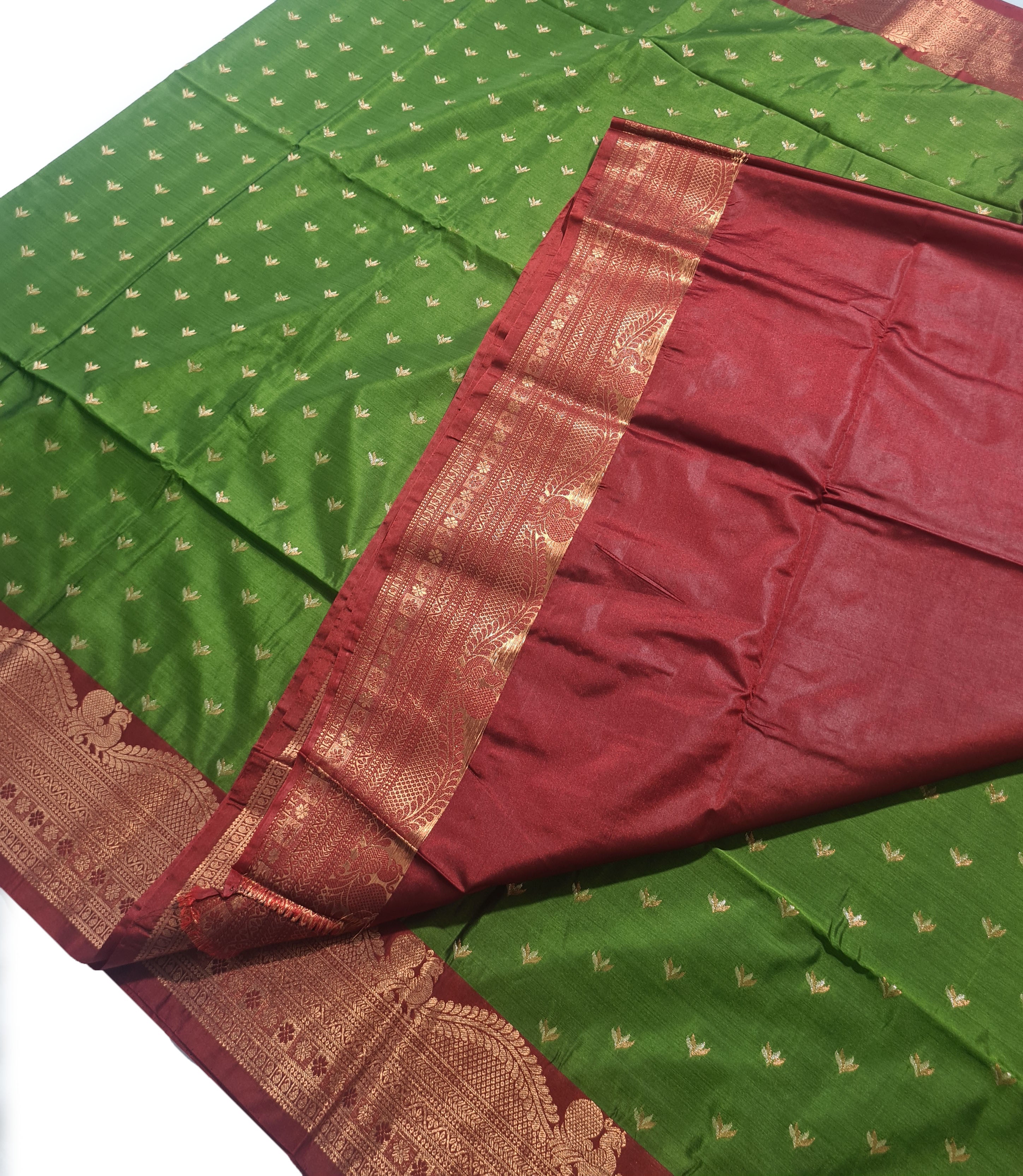 Kanchi Vegan Silk Saree With Contrast Blouse and Rich Jari Pallu