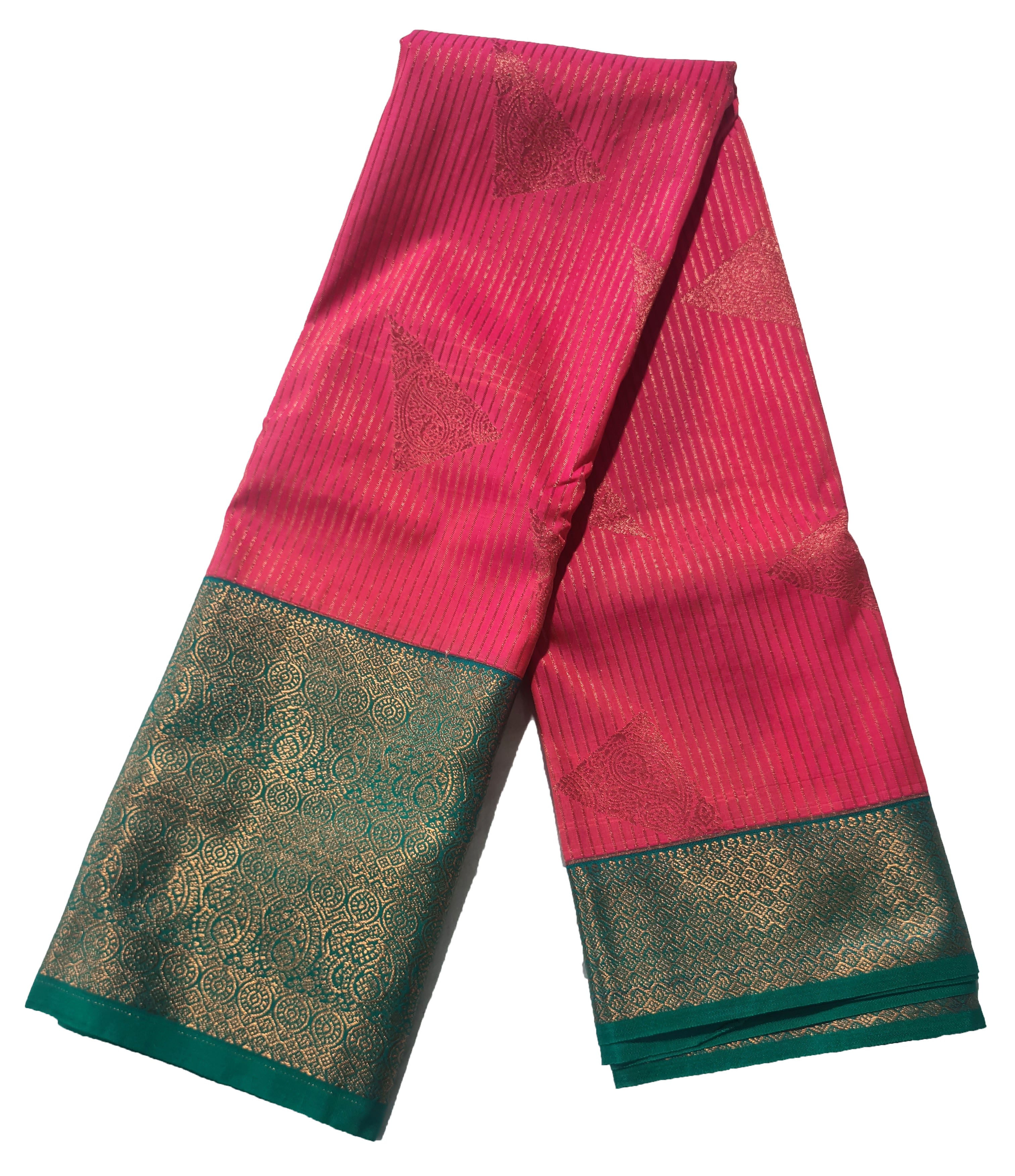 Kanchi Vegan Silk Saree With Contrast Blouse and Rich Jari Pallu