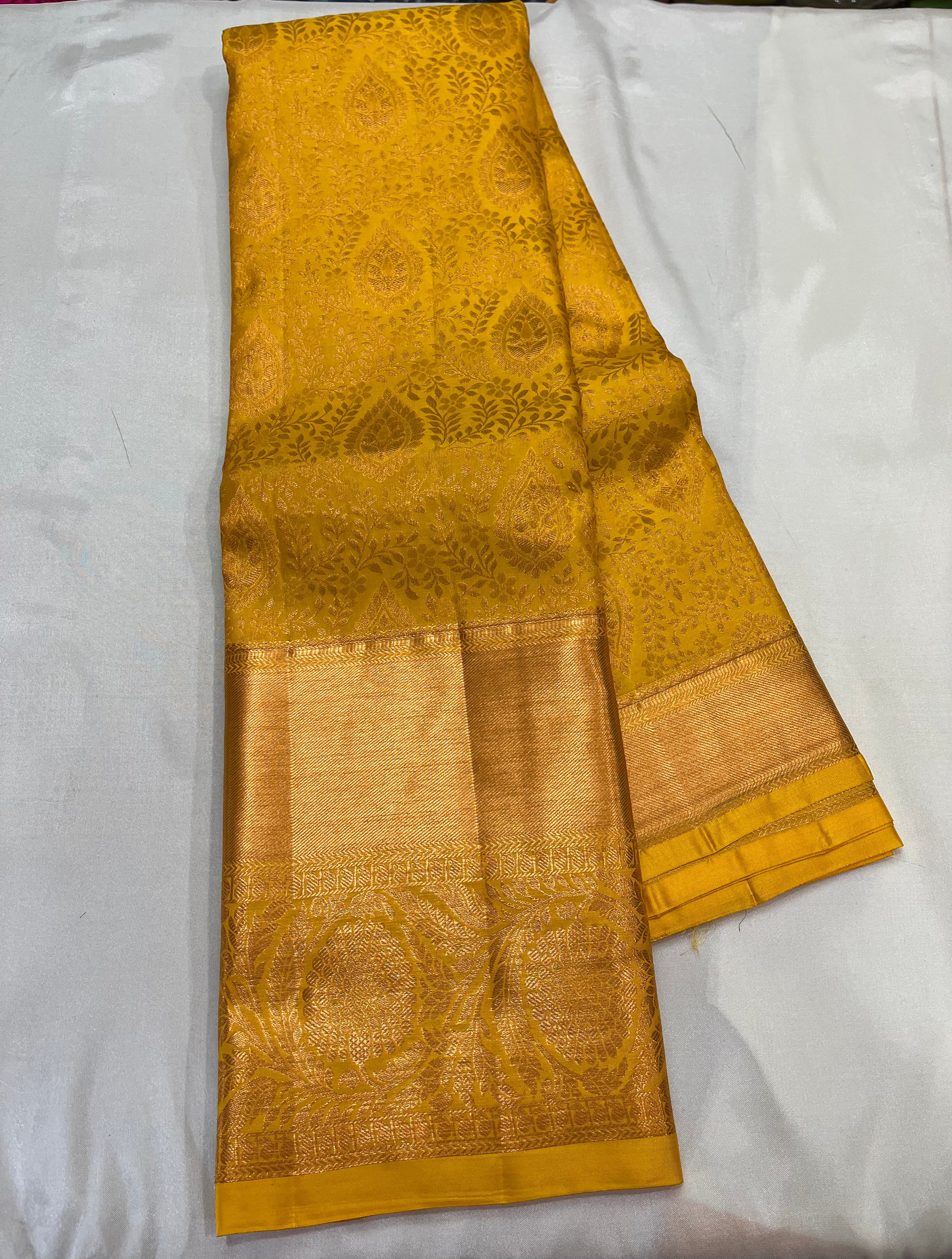 Handwoven Bridal Kanchipuram silk saree