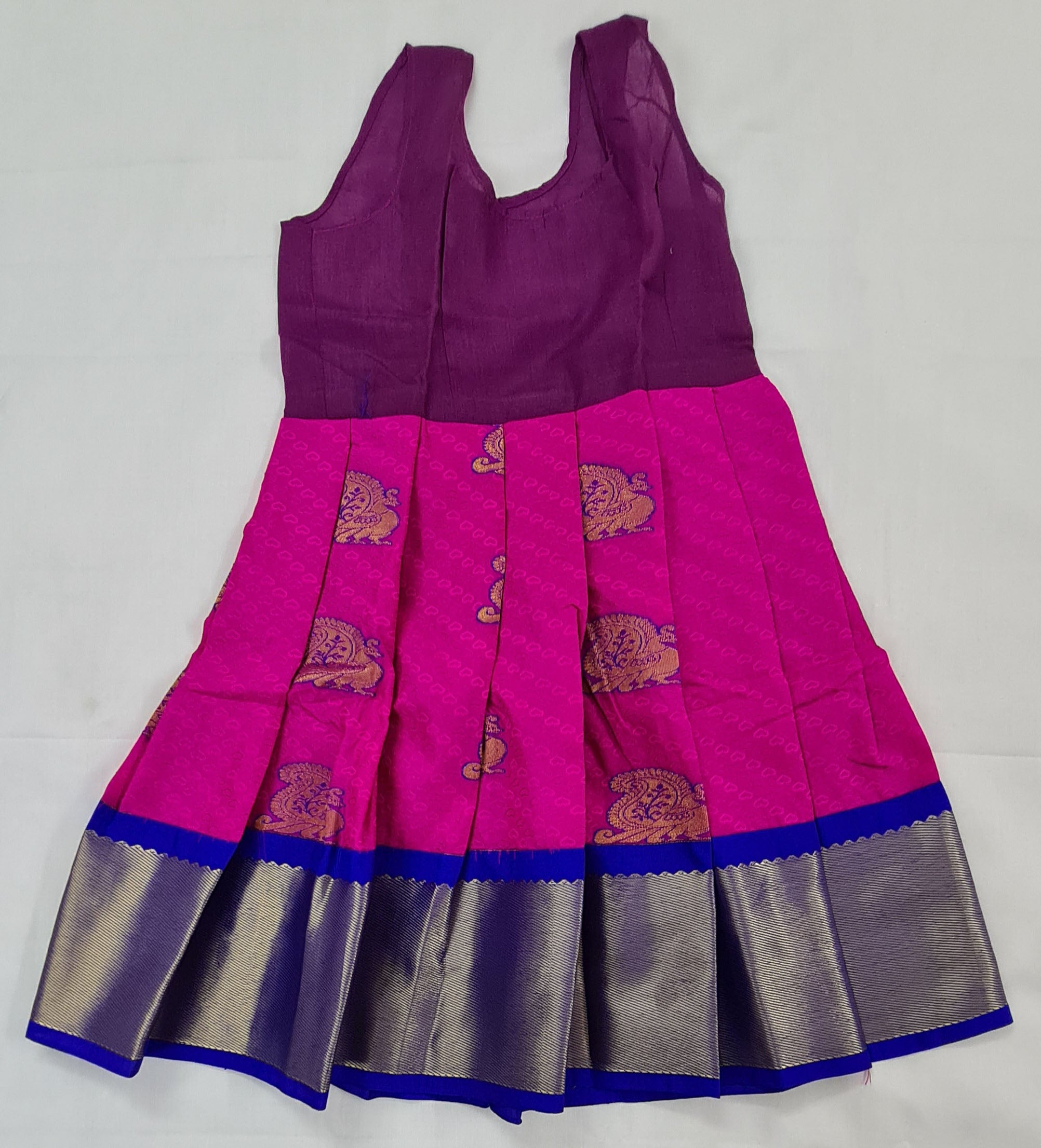 Traditional Pattu Pavadai
