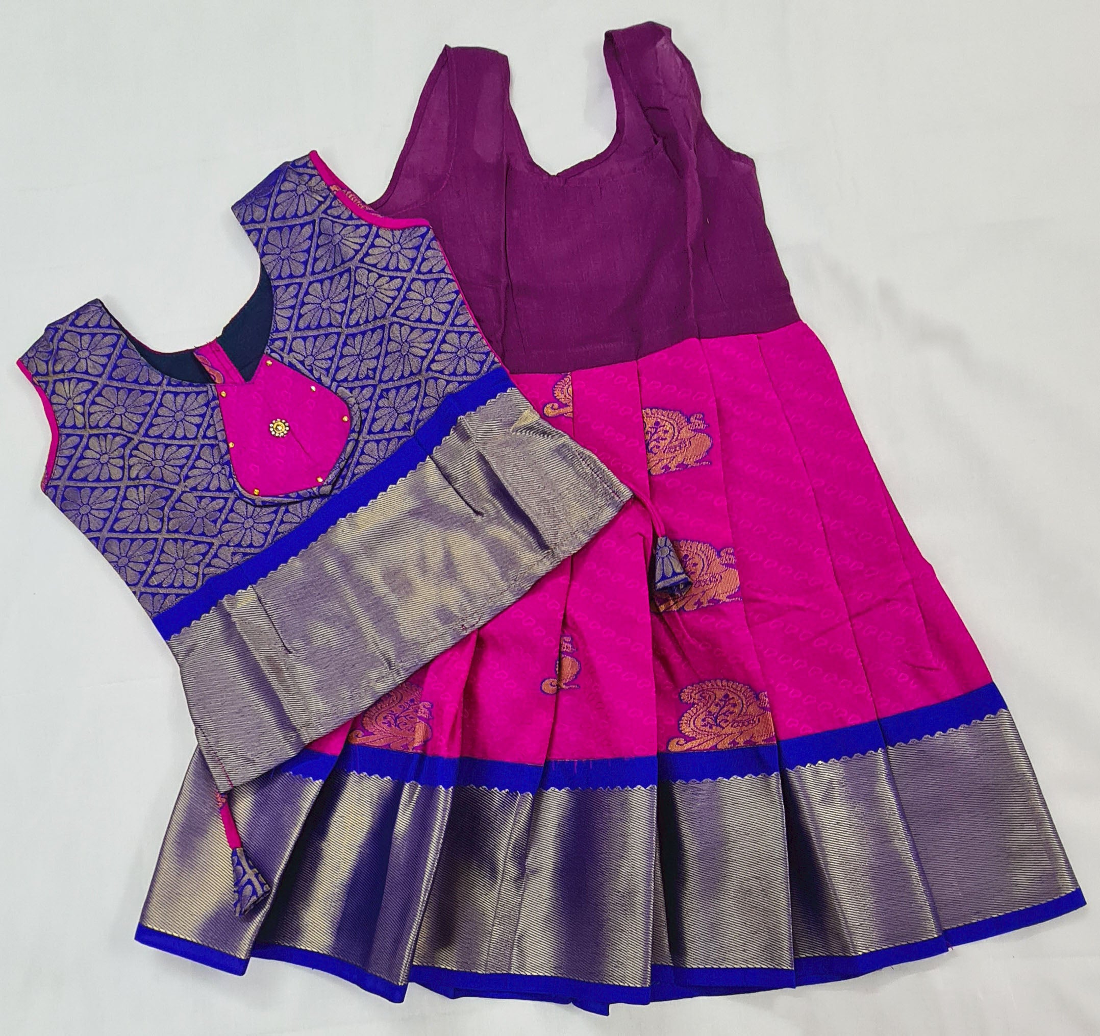 Traditional Pattu Pavadai