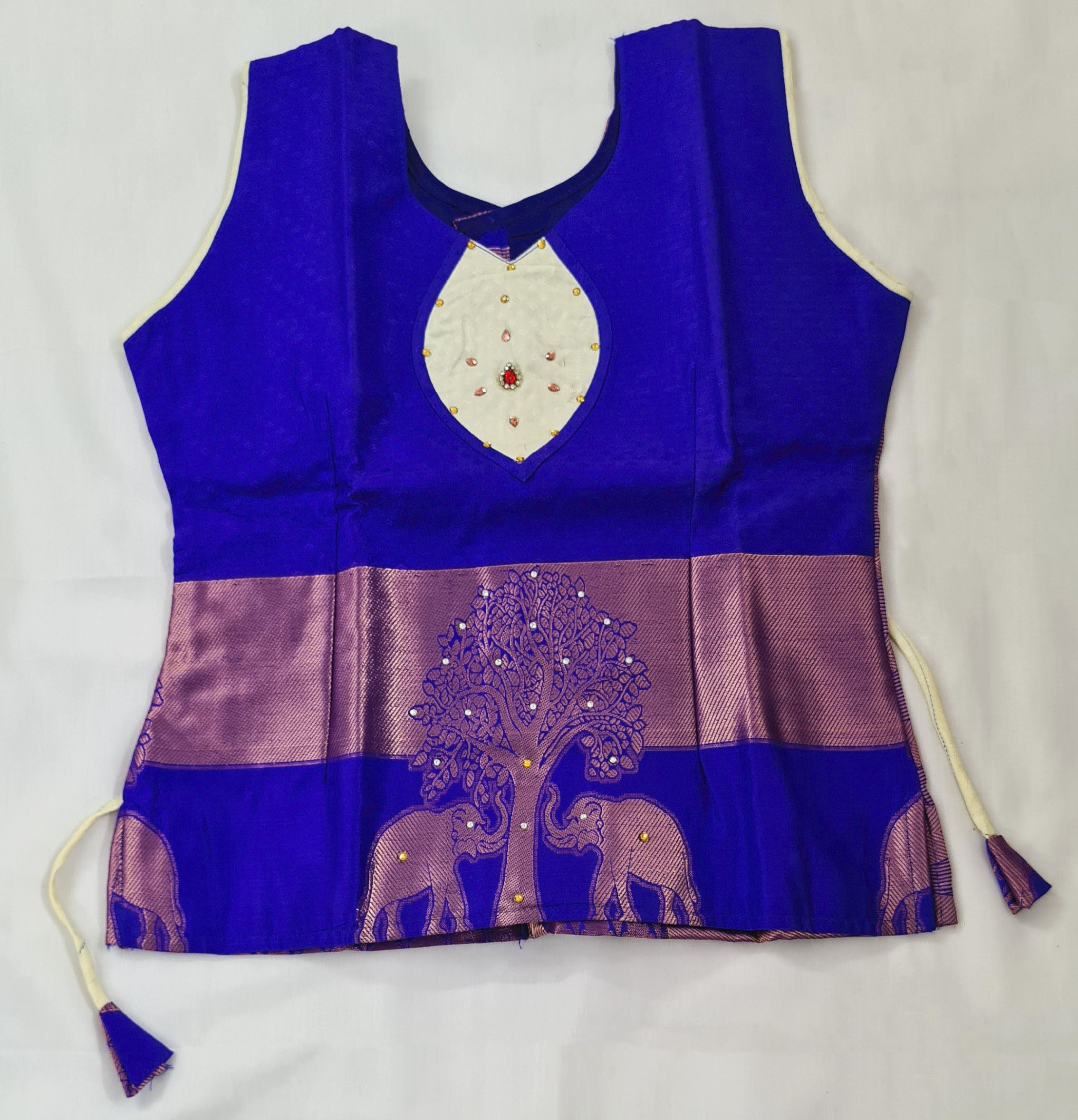 Traditional Pattu Pavadai