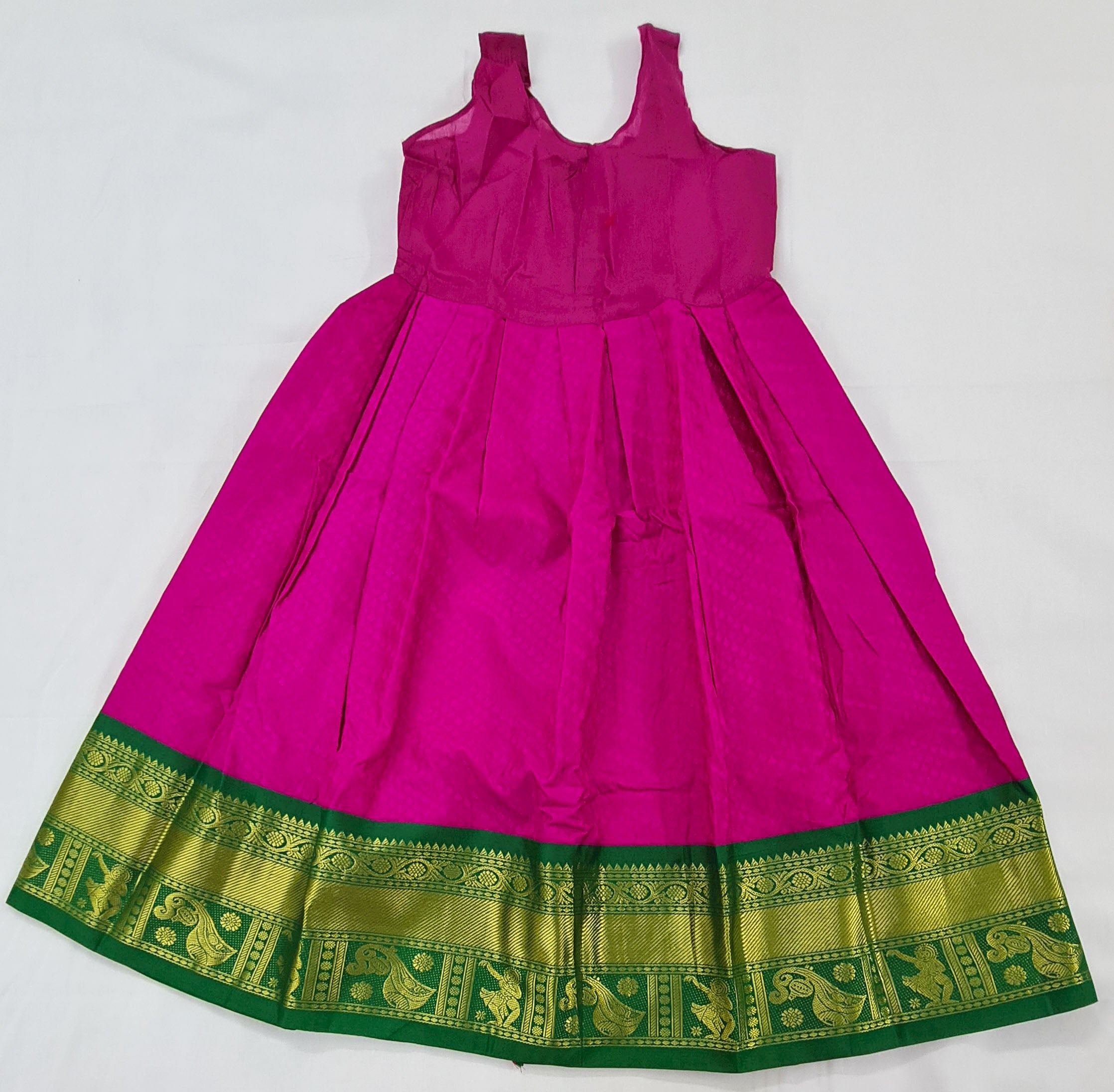 Traditional Pattu Pavadai