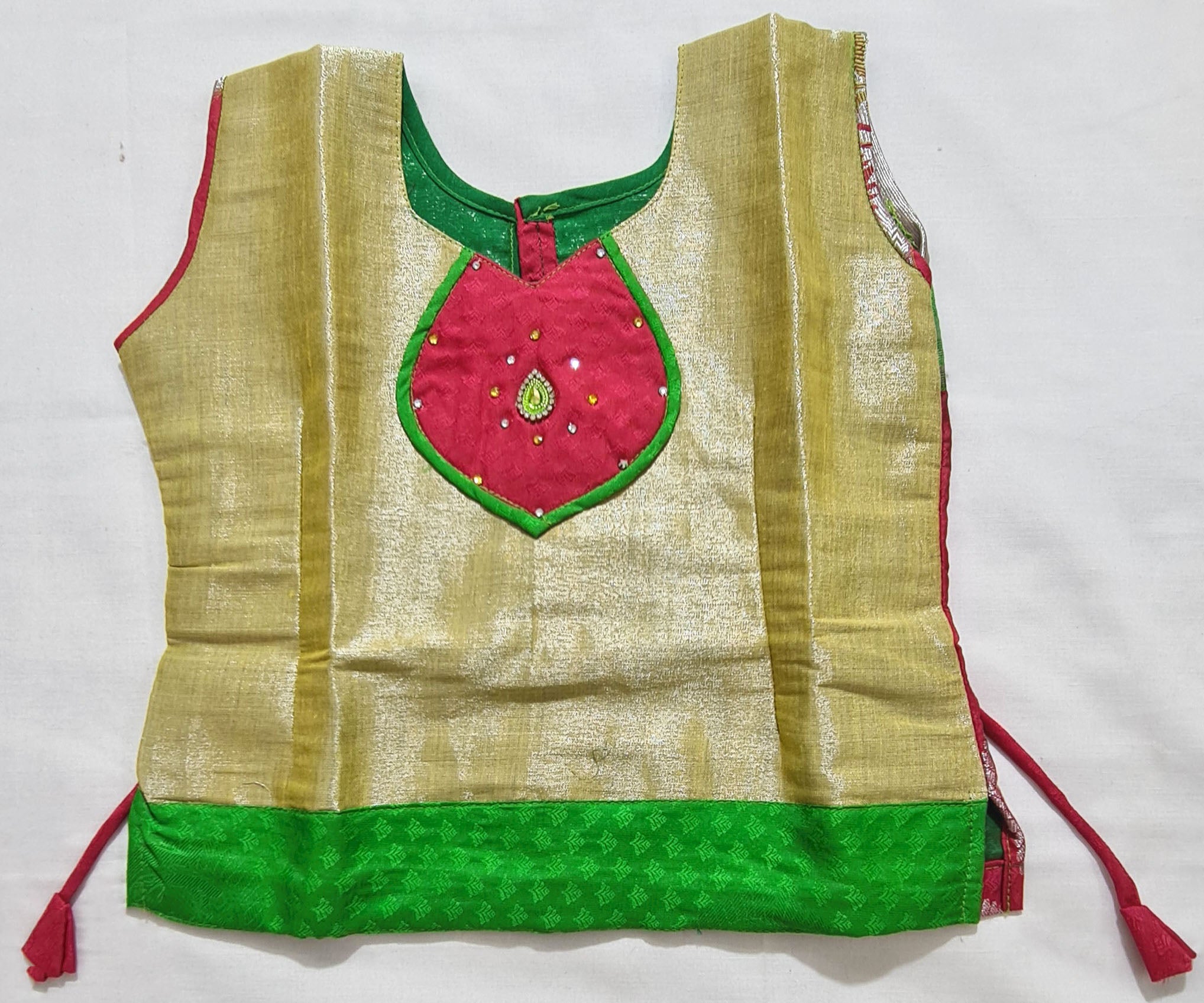 Traditional Pattu Pavadai