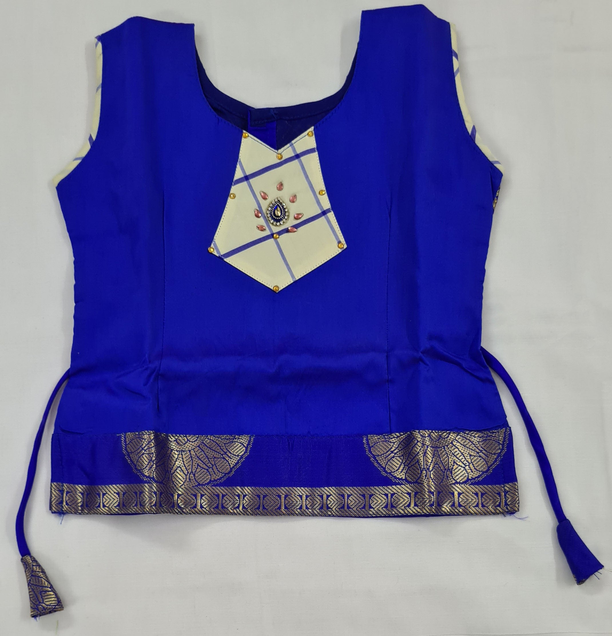 Traditional Pattu Pavadai