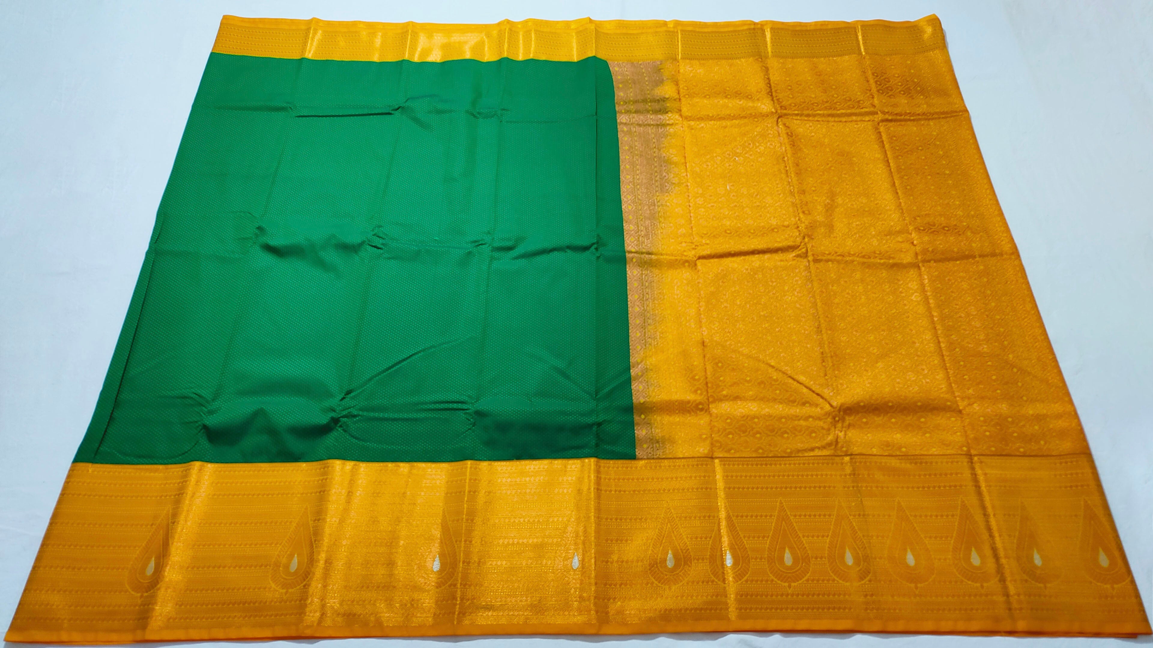 Kanchi Vegan Silk Saree With Contrast Blouse and Rich Jari Pallu