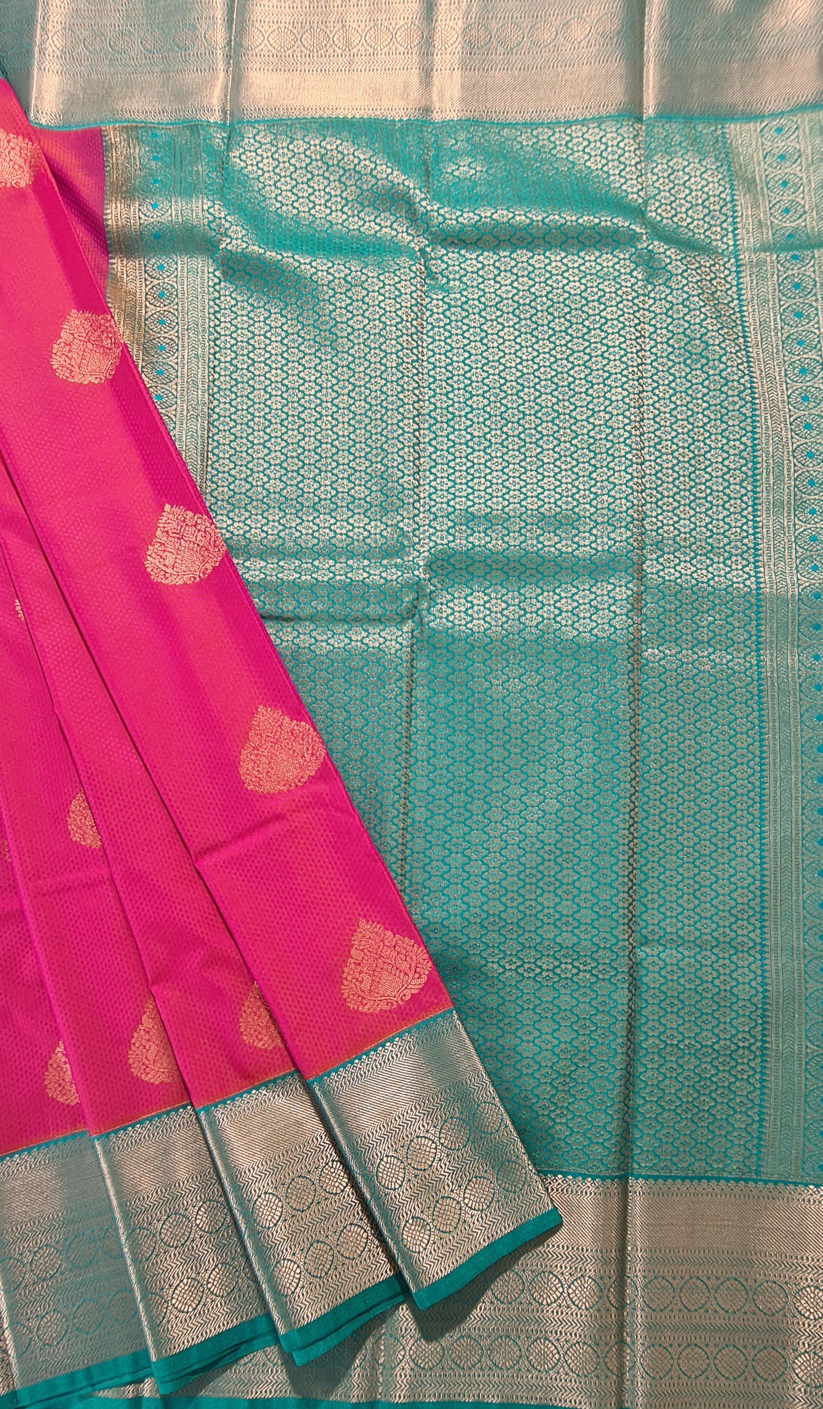 Kanchi Vegan Silk Saree With Contrast Blouse and Rich Jari Pallu