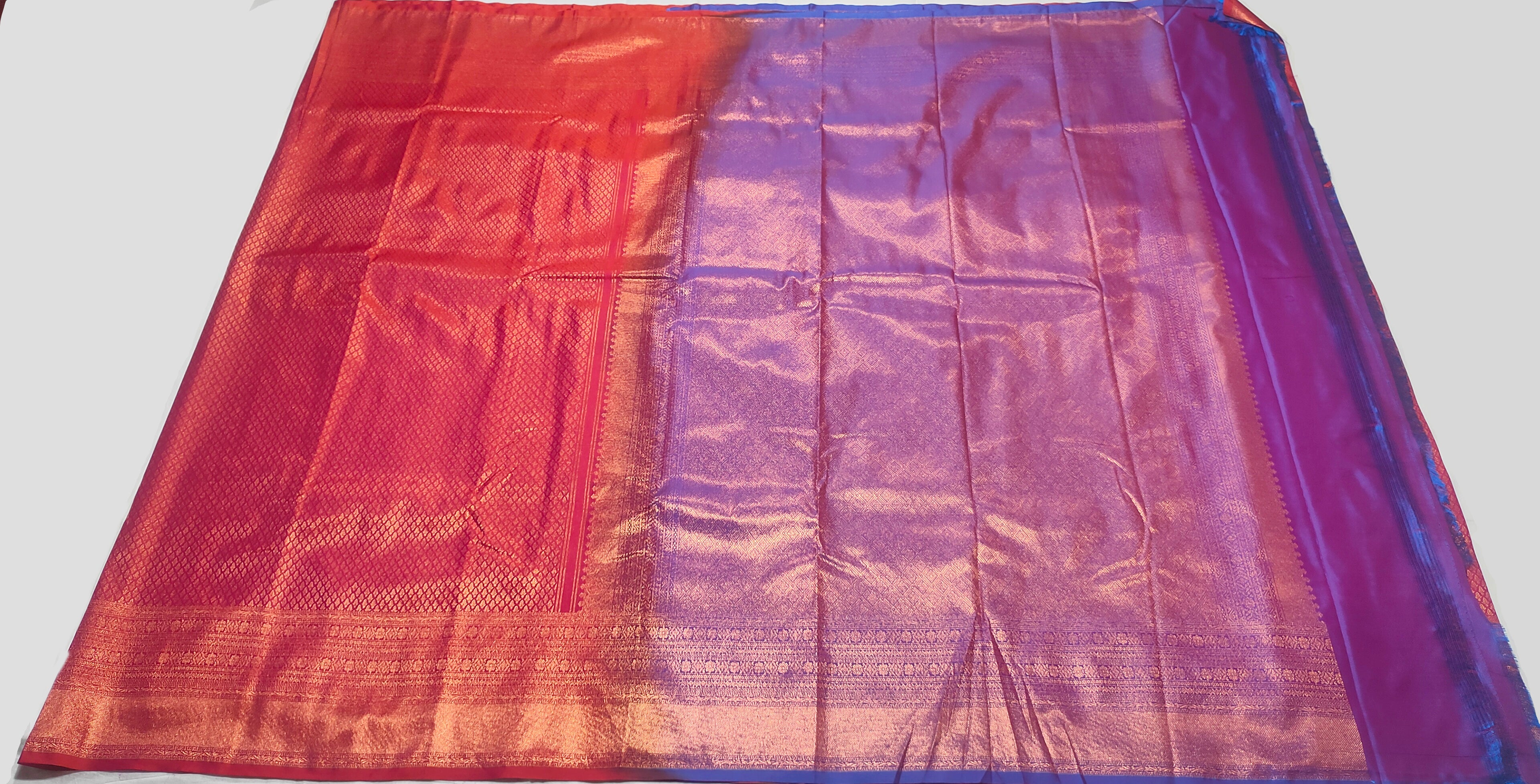 Kanchi Vegan  Silk Saree  with contrast blouse and rich jari pallu