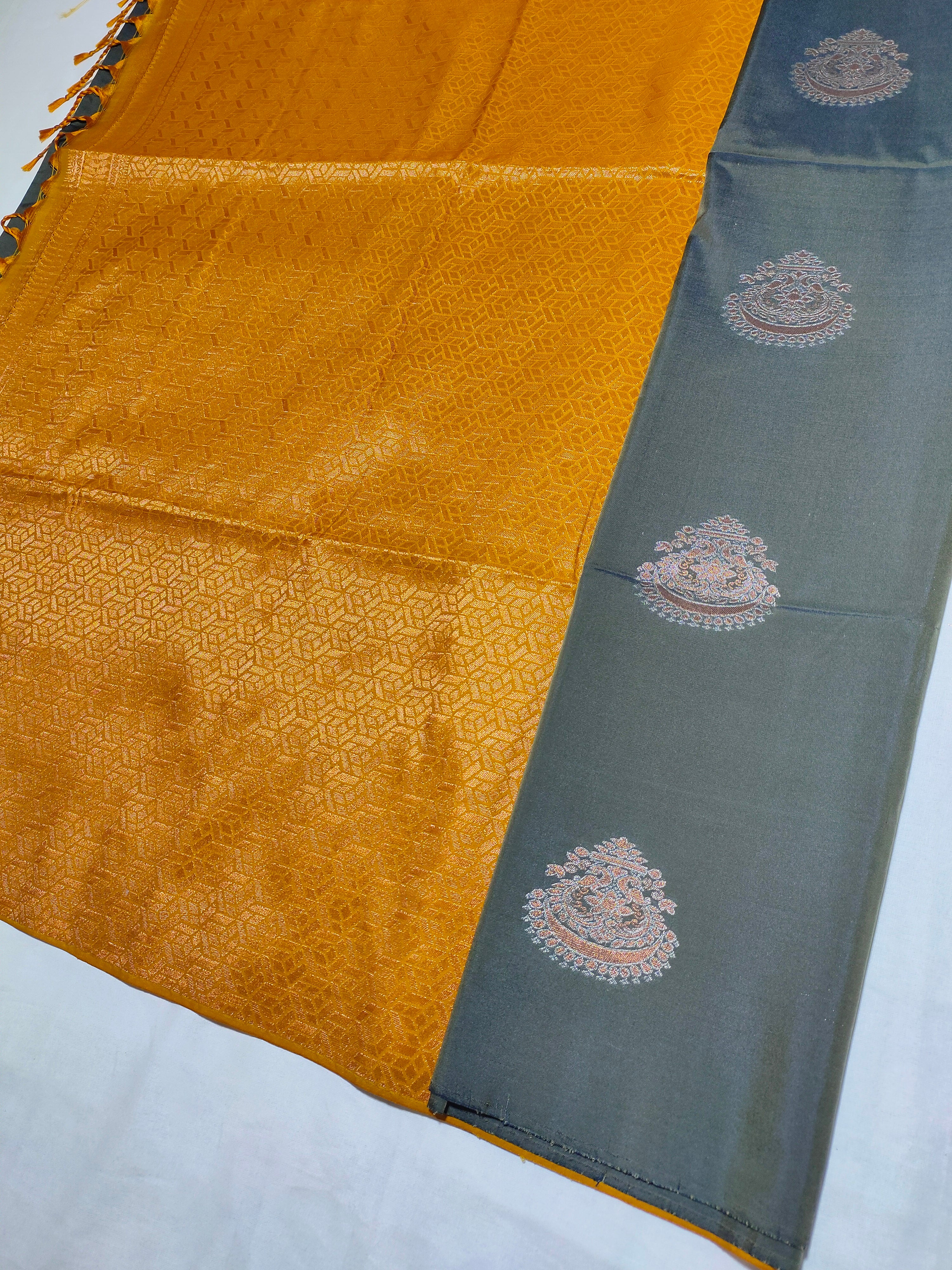 Kanchi Vegan Silk Saree With Contrast Blouse and Rich Jari Pallu